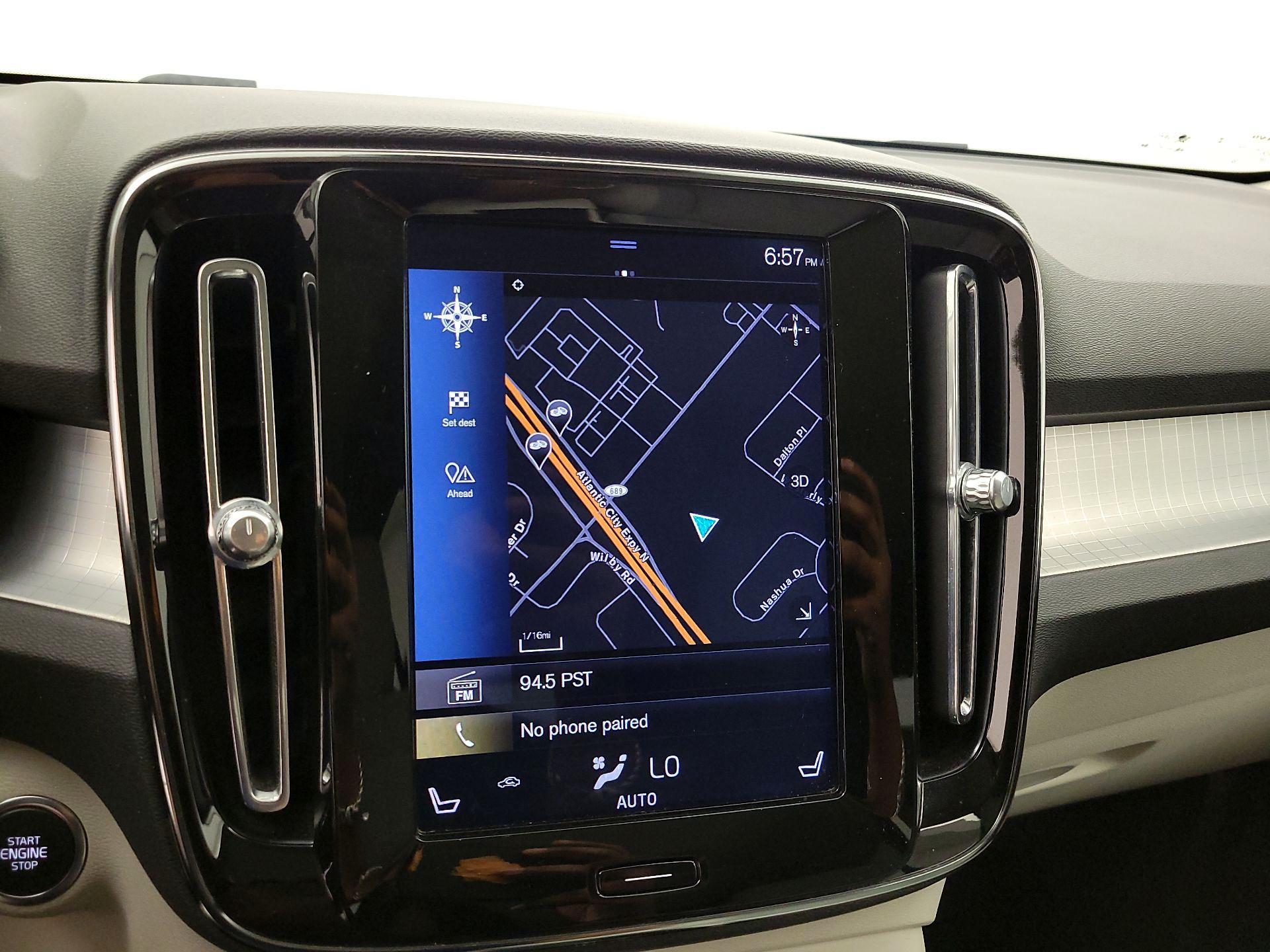 Thumbnail: 2020 Volvo XC40 - 14