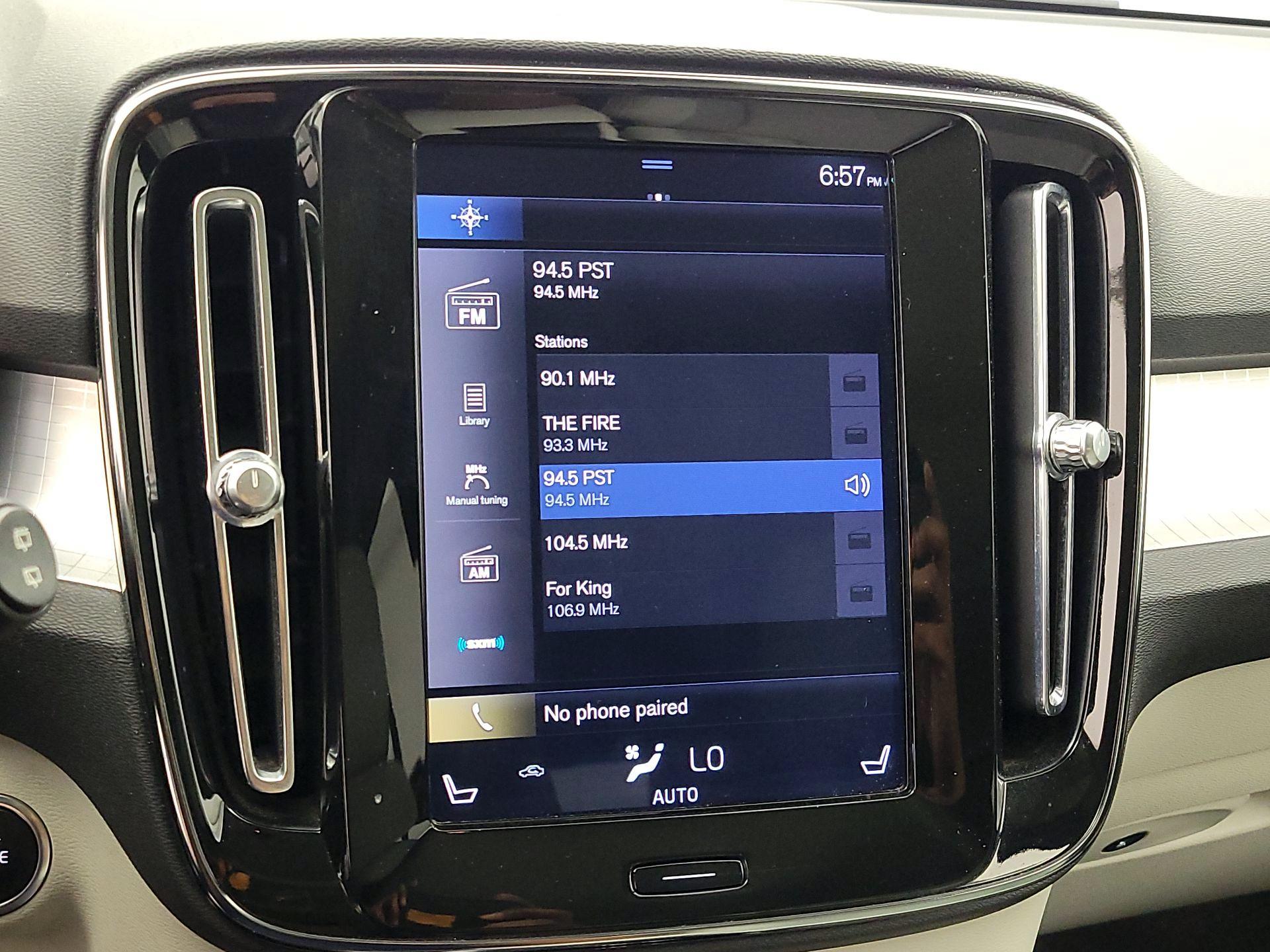 Thumbnail: 2020 Volvo XC40 - 16