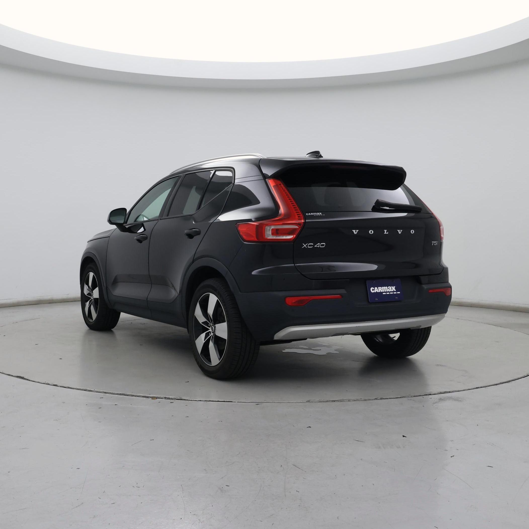 Thumbnail: 2020 Volvo XC40 - 2
