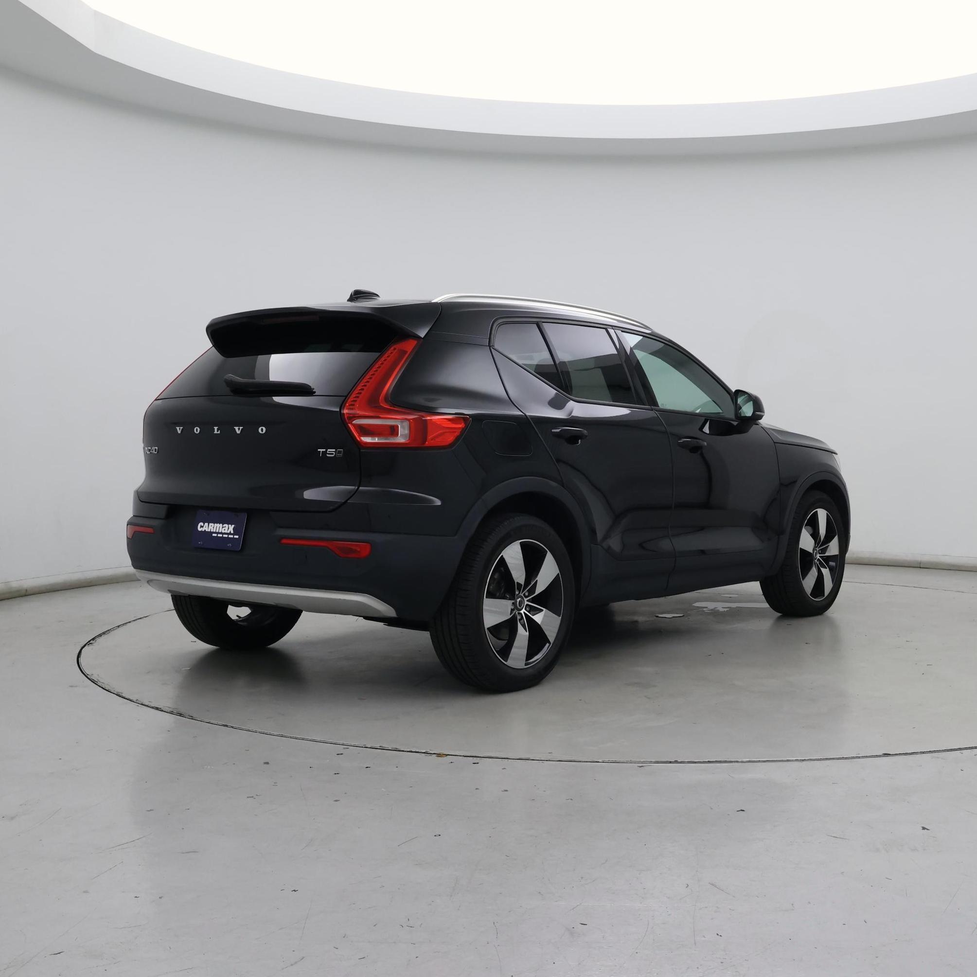 Thumbnail: 2020 Volvo XC40 - 8