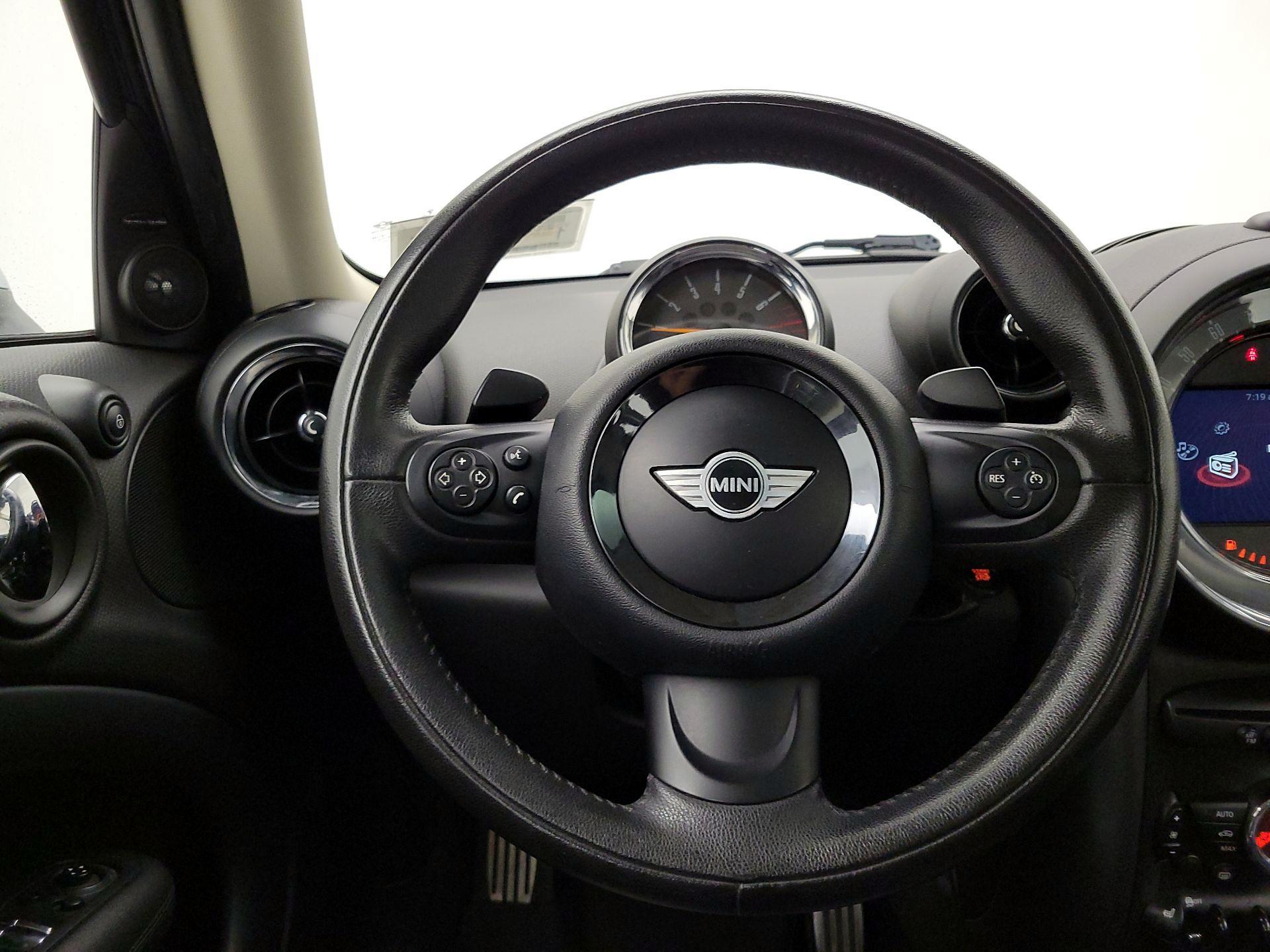 Thumbnail: 2015 MINI Cooper Countryman - 10