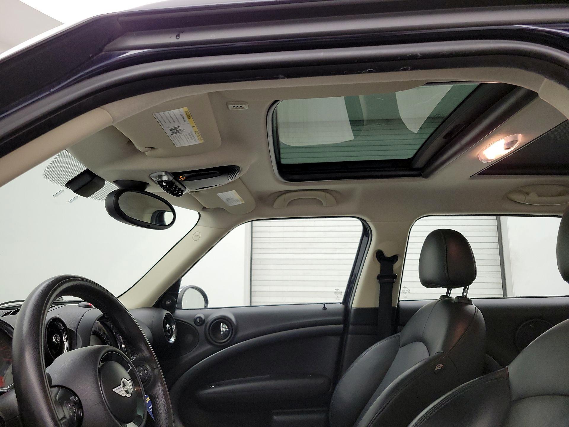 Thumbnail: 2015 MINI Cooper Countryman - 18