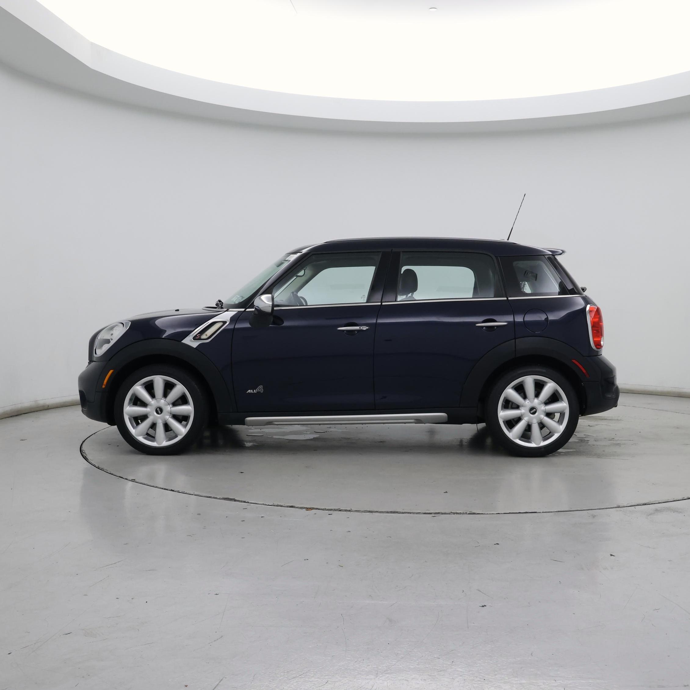 Thumbnail: 2015 MINI Cooper Countryman - 3