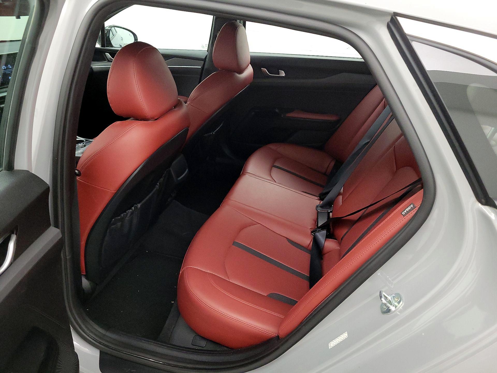 Thumbnail: 2021 Kia K5 - 20