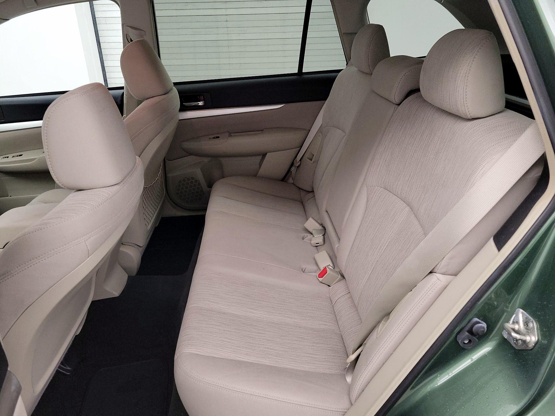 Thumbnail: 2013 Subaru Outback - 18