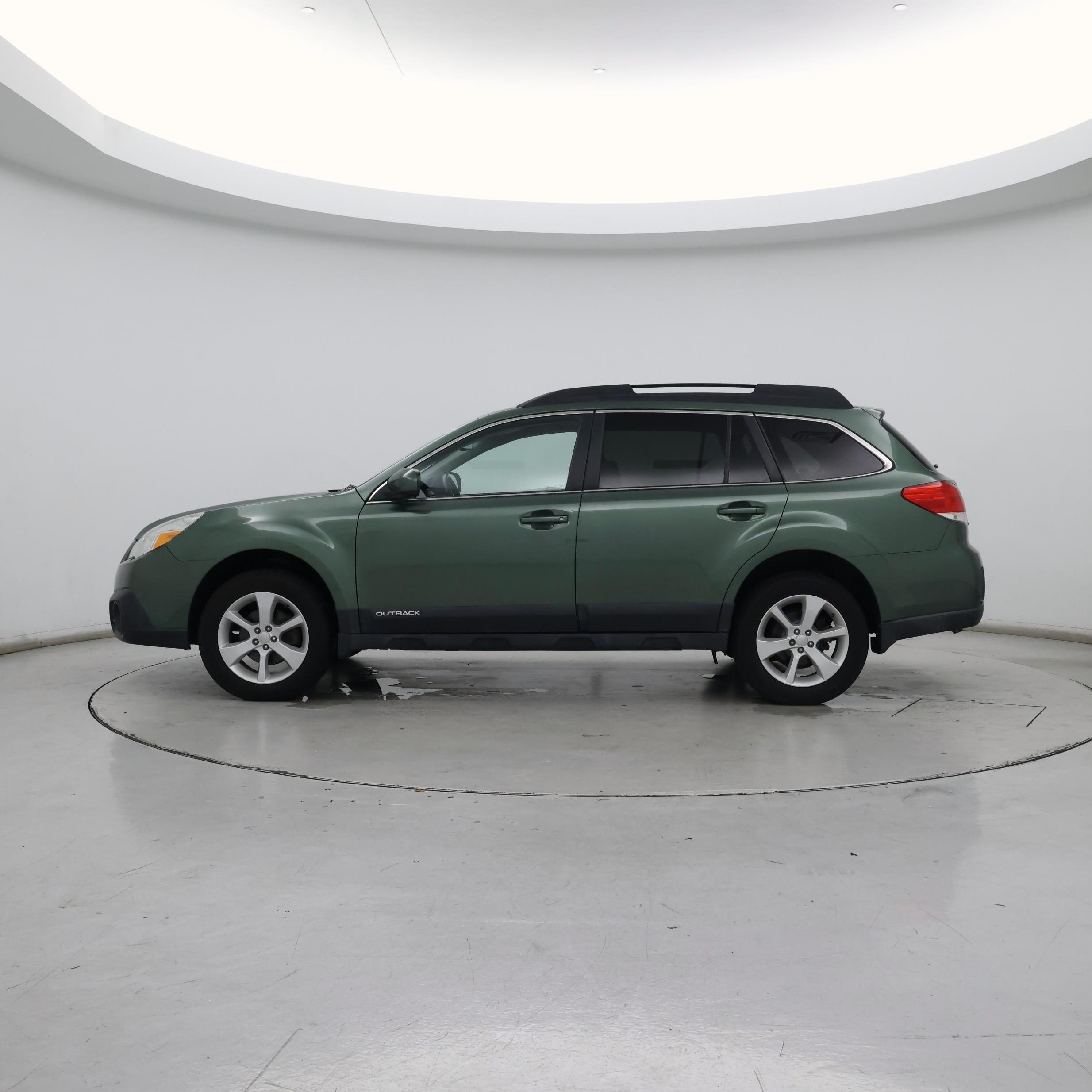 Thumbnail: 2013 Subaru Outback - 3