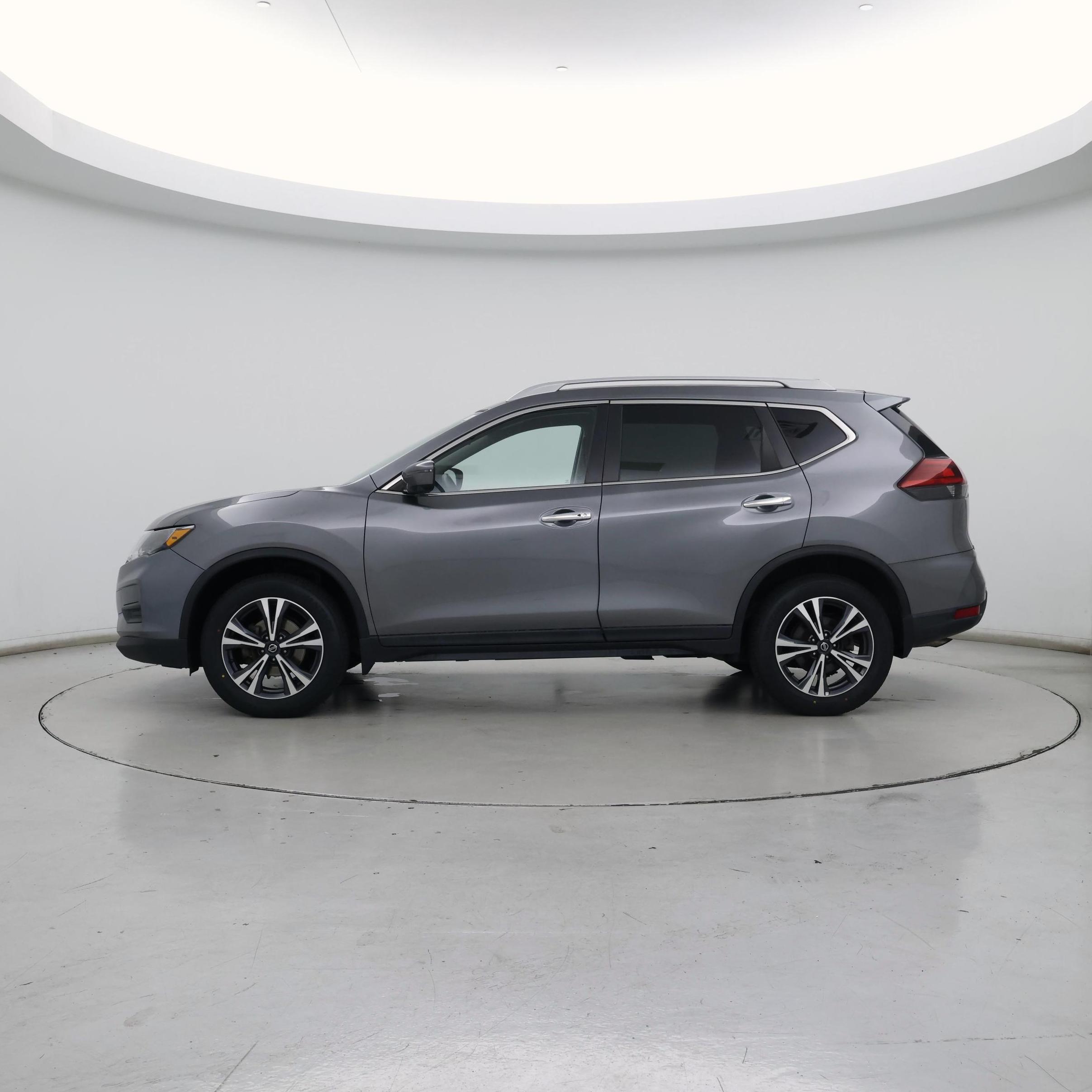 Thumbnail: 2020 Nissan Rogue - 3