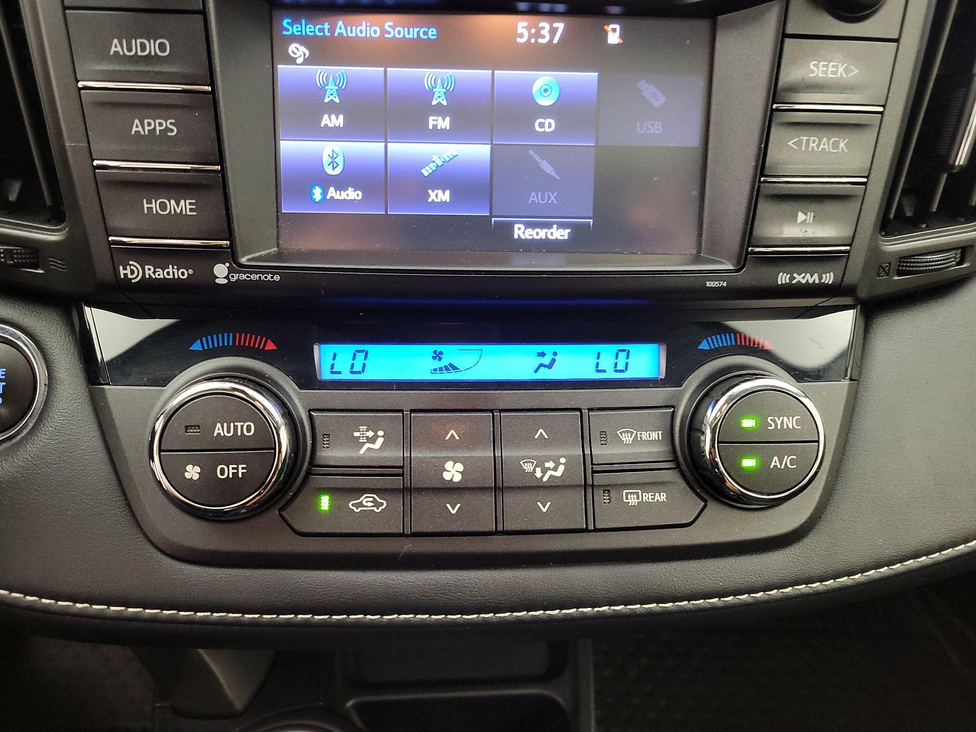 Thumbnail: 2018 Toyota RAV4 - 16