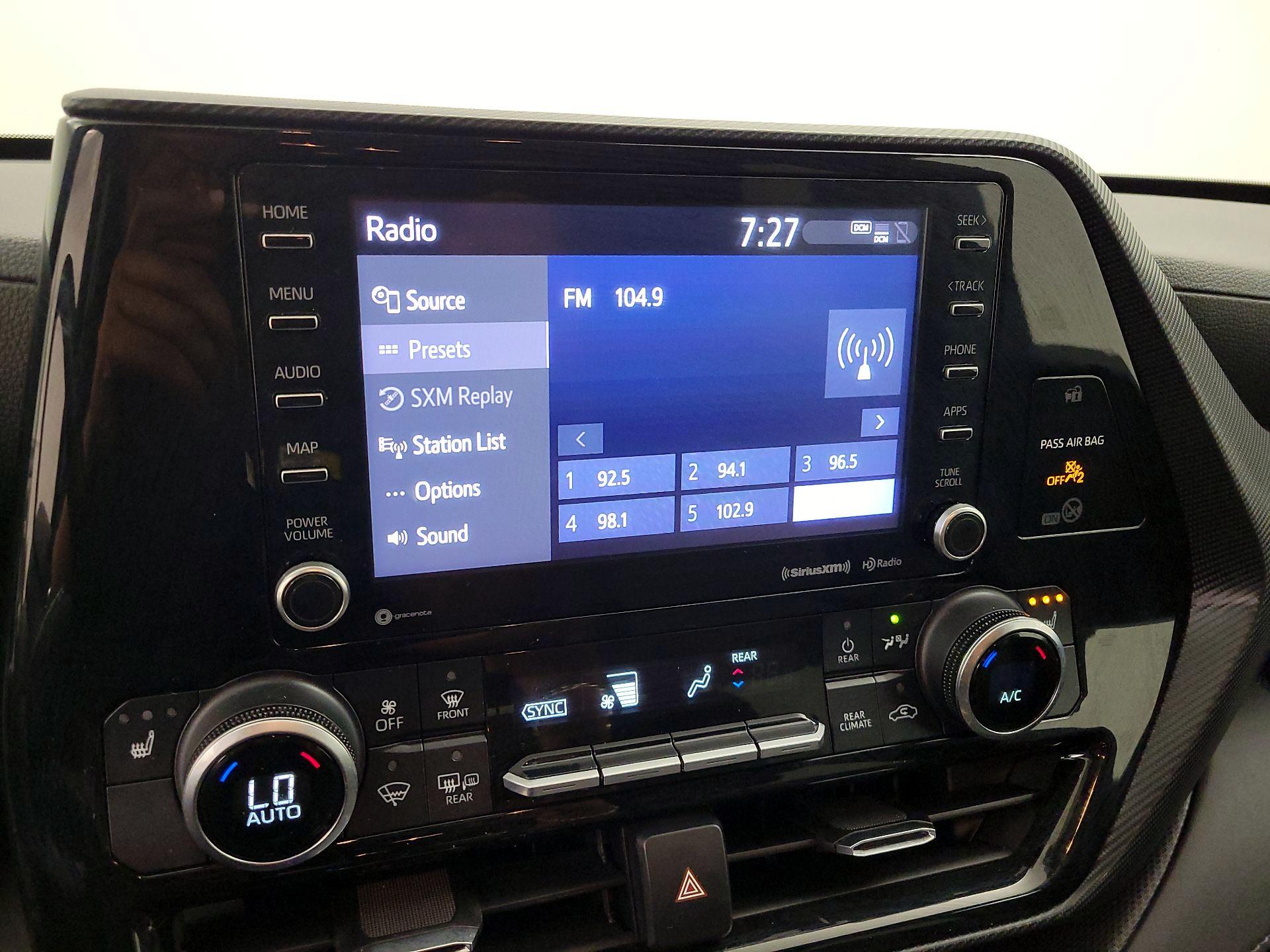 Thumbnail: 2021 Toyota Highlander - 15