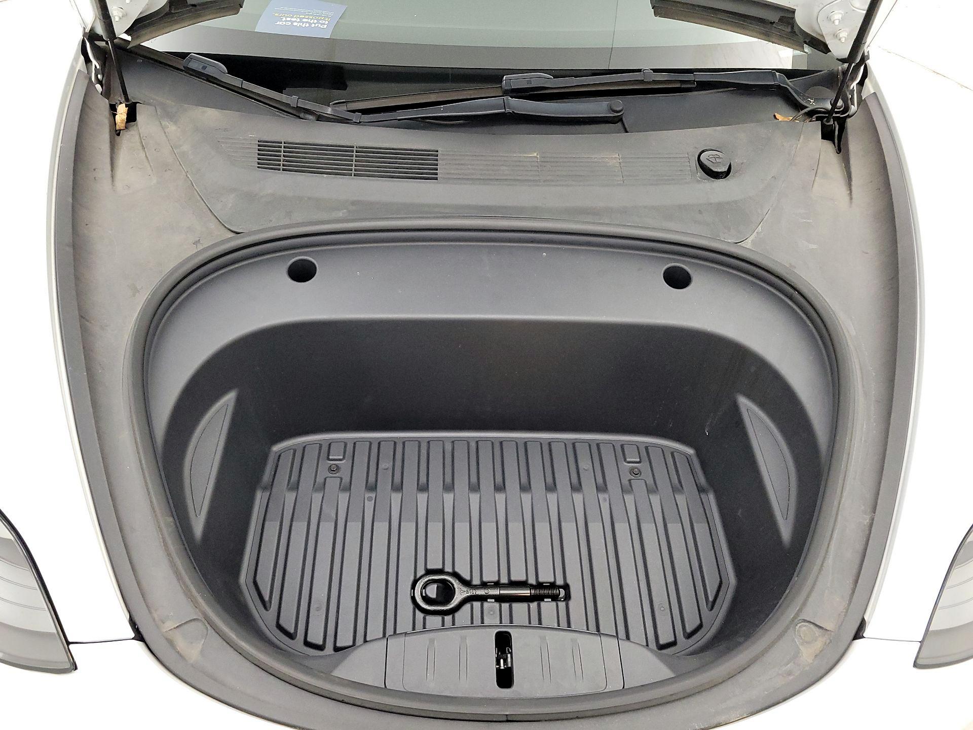 Thumbnail: 2022 Tesla Model 3 - 20