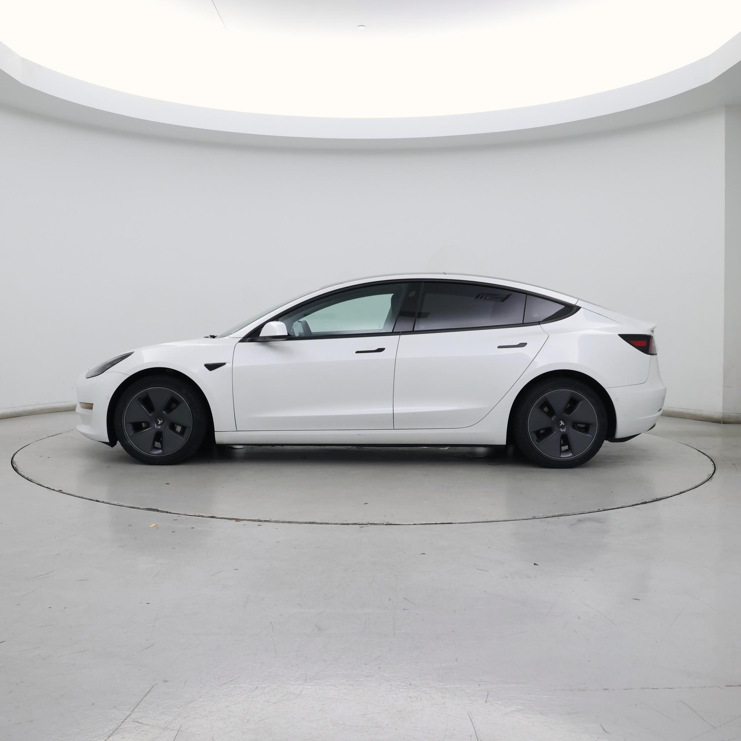Thumbnail: 2022 Tesla Model 3 - 3