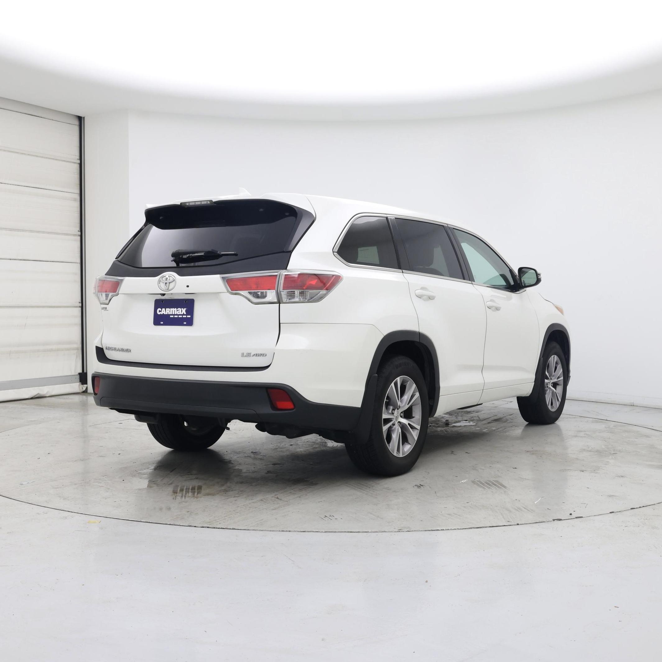 Thumbnail: 2015 Toyota Highlander - 8
