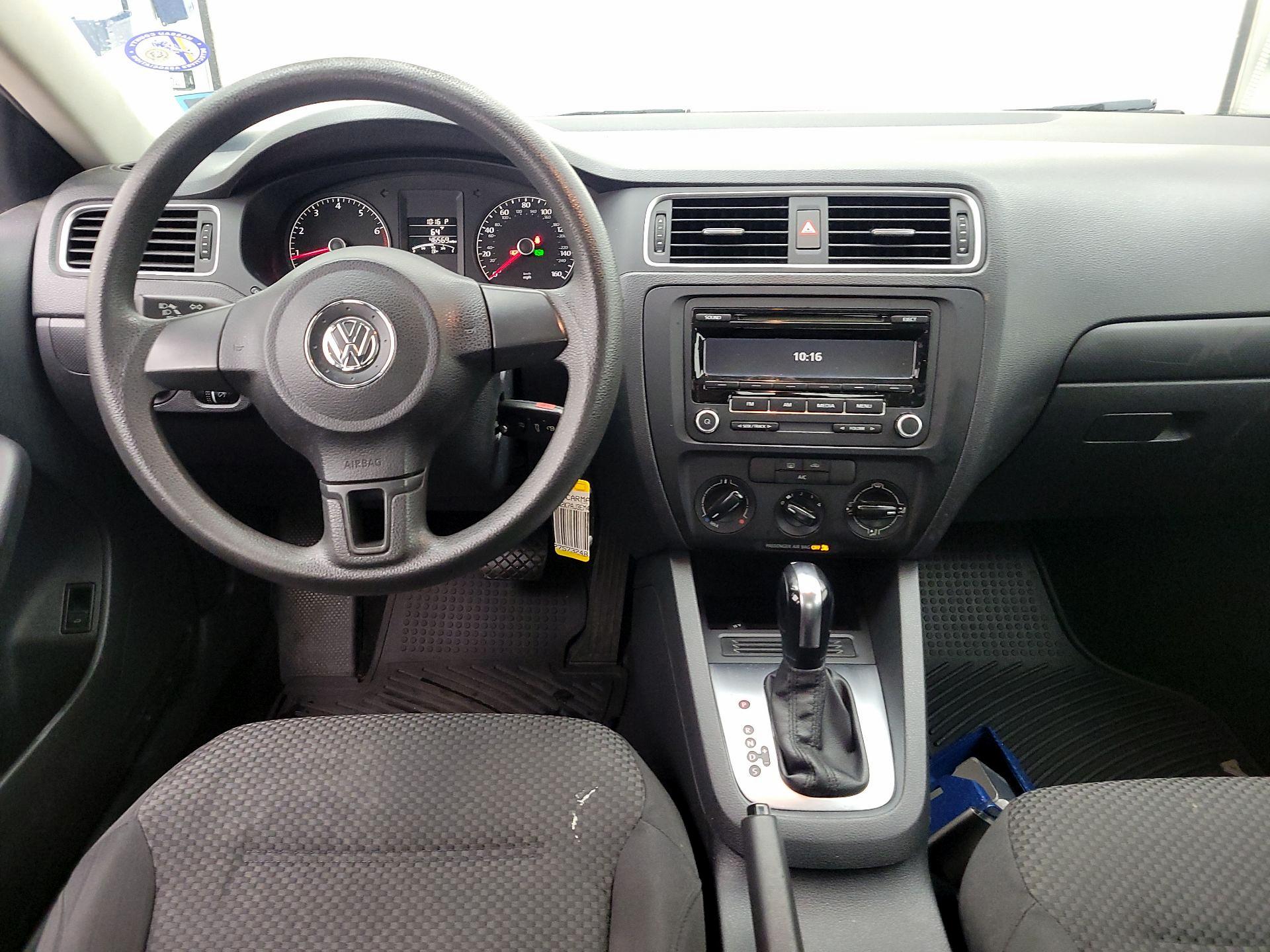 Thumbnail: 2014 Volkswagen Jetta - 9
