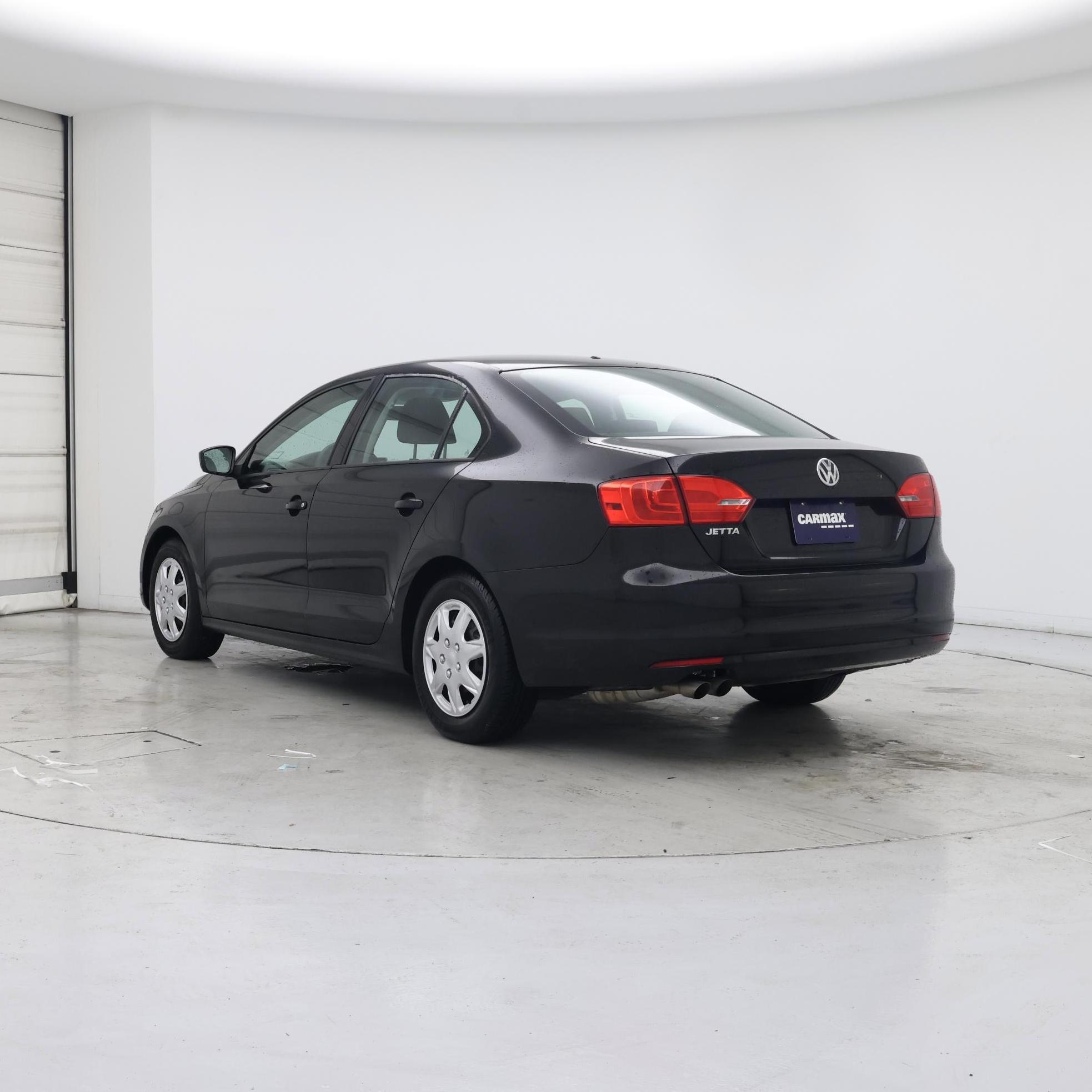 Thumbnail: 2014 Volkswagen Jetta - 2