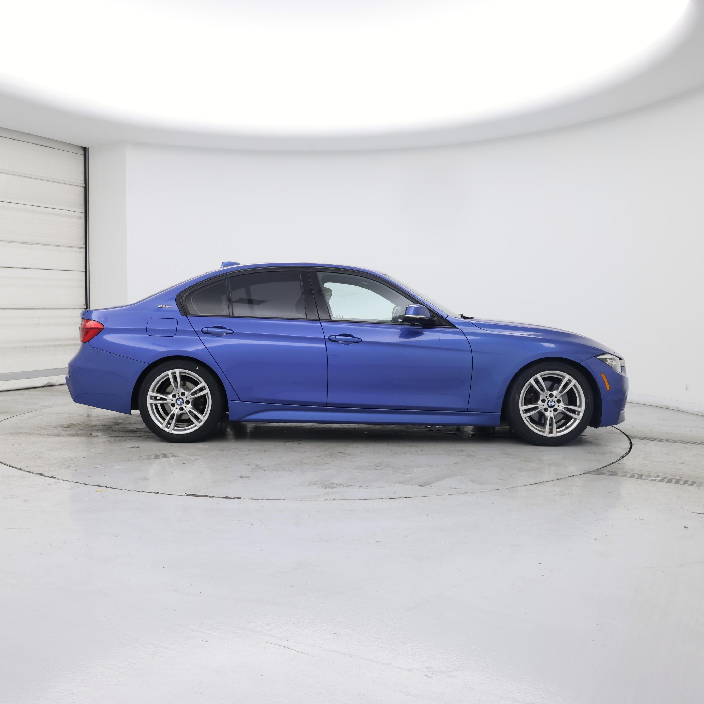 Thumbnail: 2018 BMW 3 Series - 7