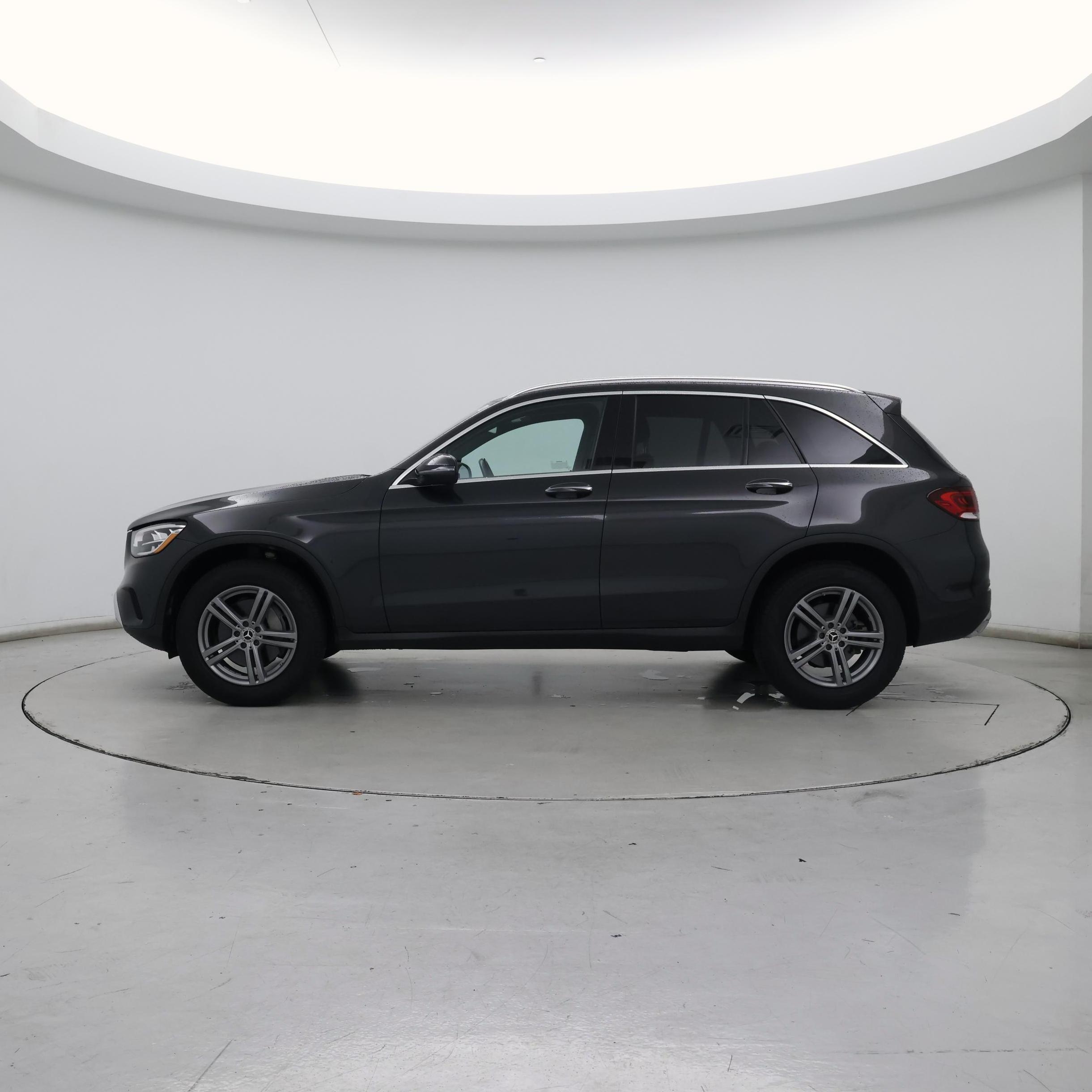 Thumbnail: 2022 Mercedes-Benz GLC - 3