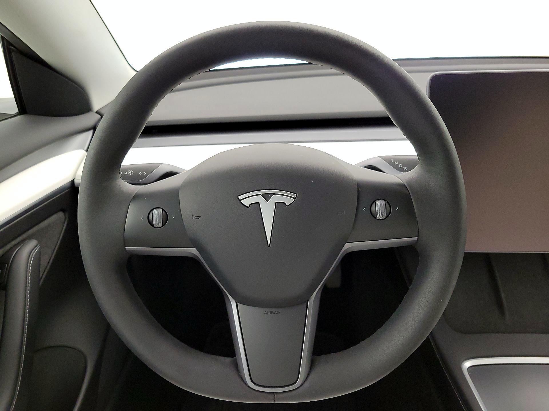 Thumbnail: 2022 Tesla Model 3 - 10
