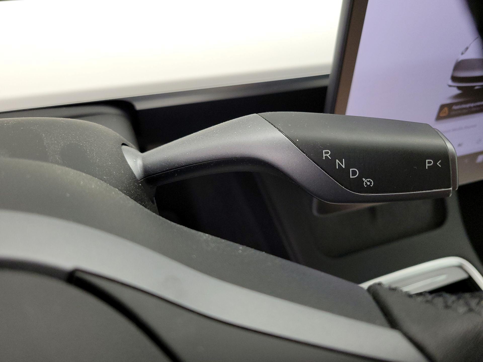 Thumbnail: 2022 Tesla Model 3 - 17