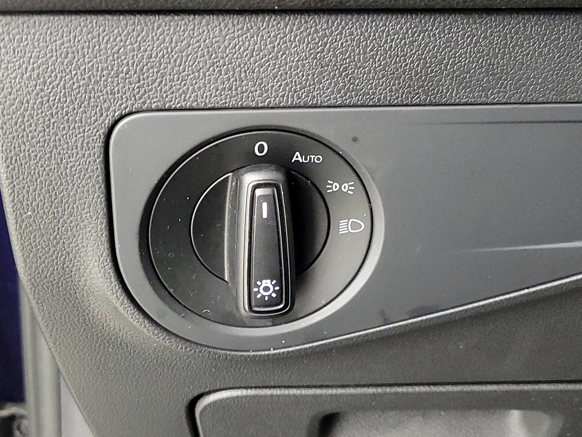 Thumbnail: 2021 Volkswagen Tiguan - 13