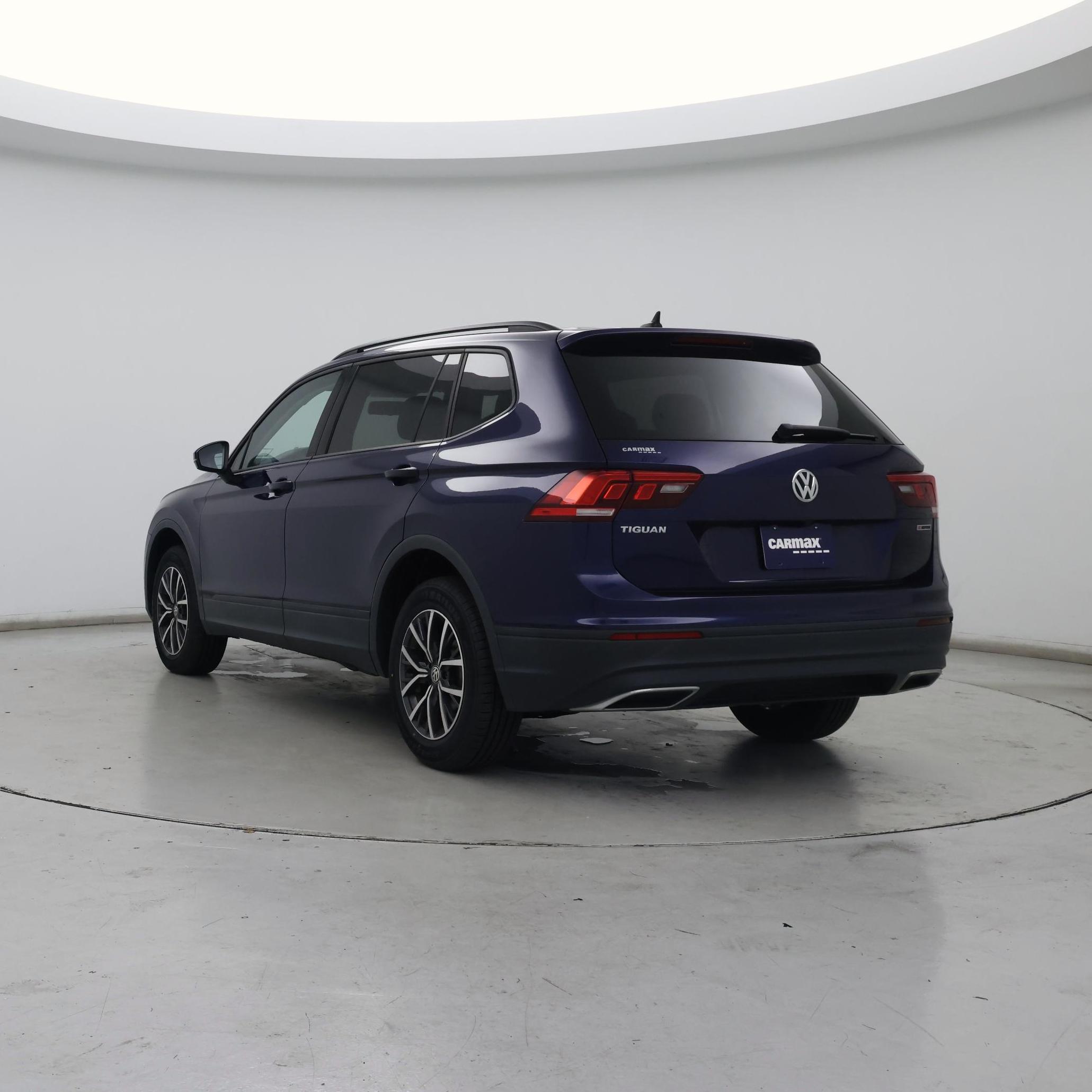 Thumbnail: 2021 Volkswagen Tiguan - 2