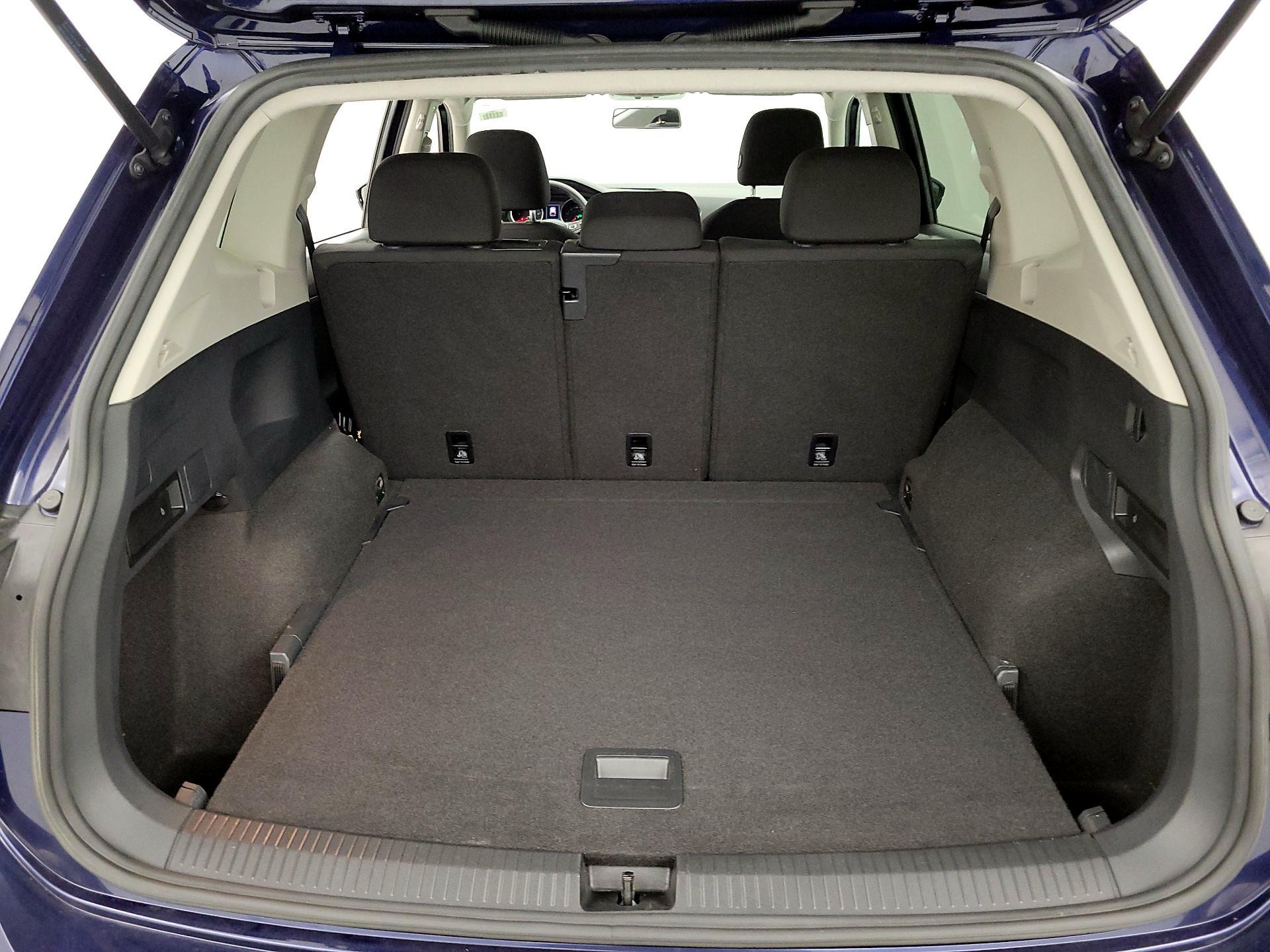 Thumbnail: 2021 Volkswagen Tiguan - 20
