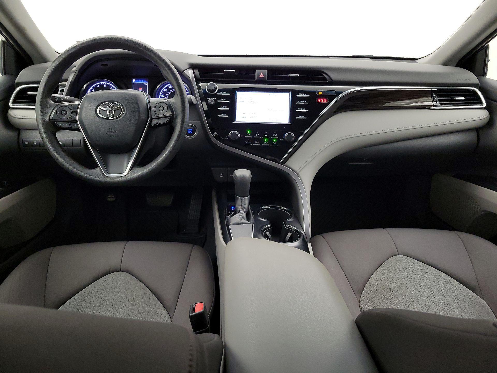 Thumbnail: 2018 Toyota Camry - 9