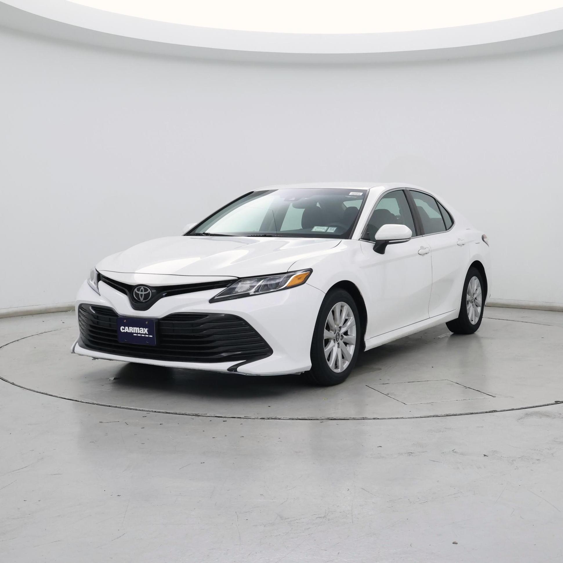 Thumbnail: 2018 Toyota Camry - 4