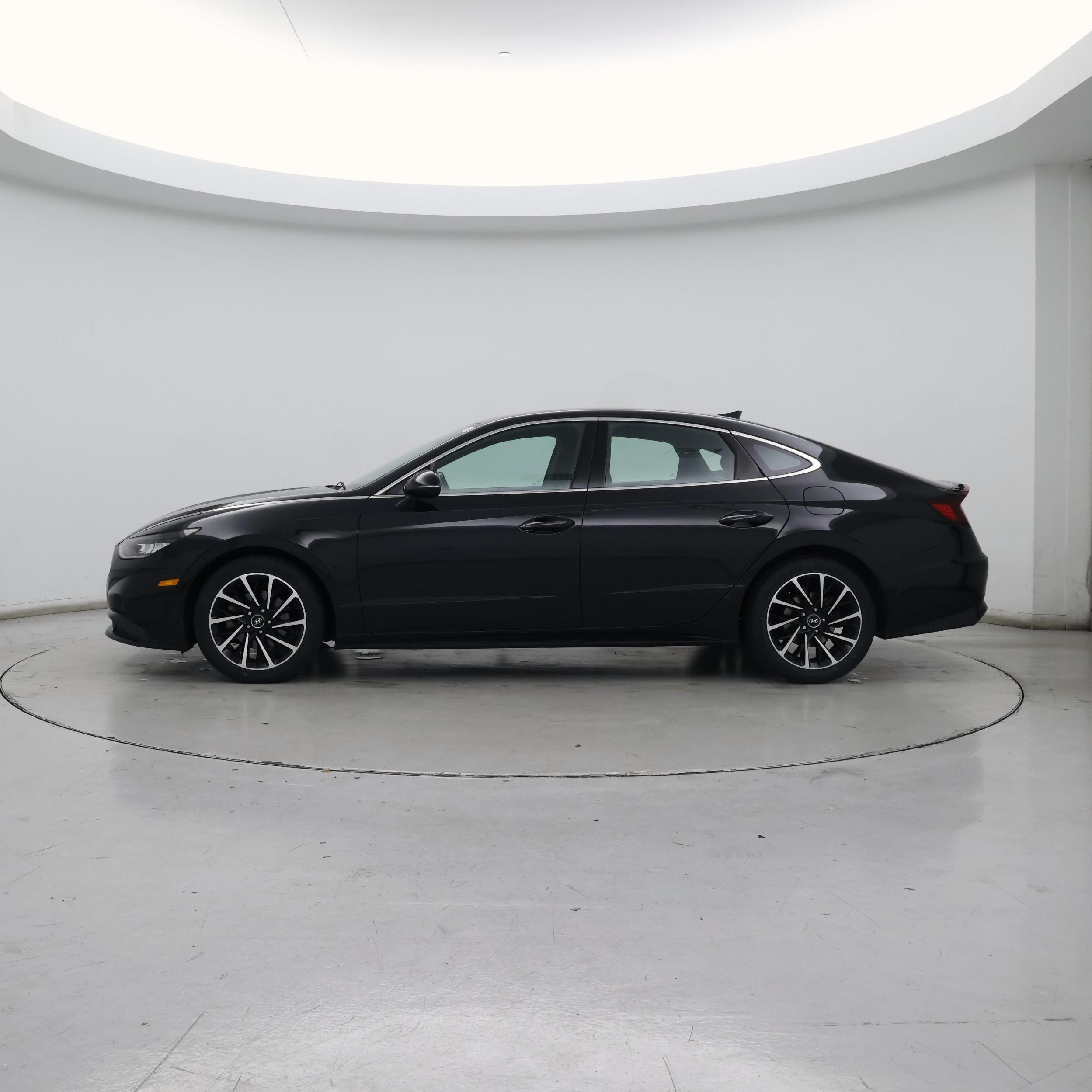 Thumbnail: 2020 Hyundai Sonata - 3