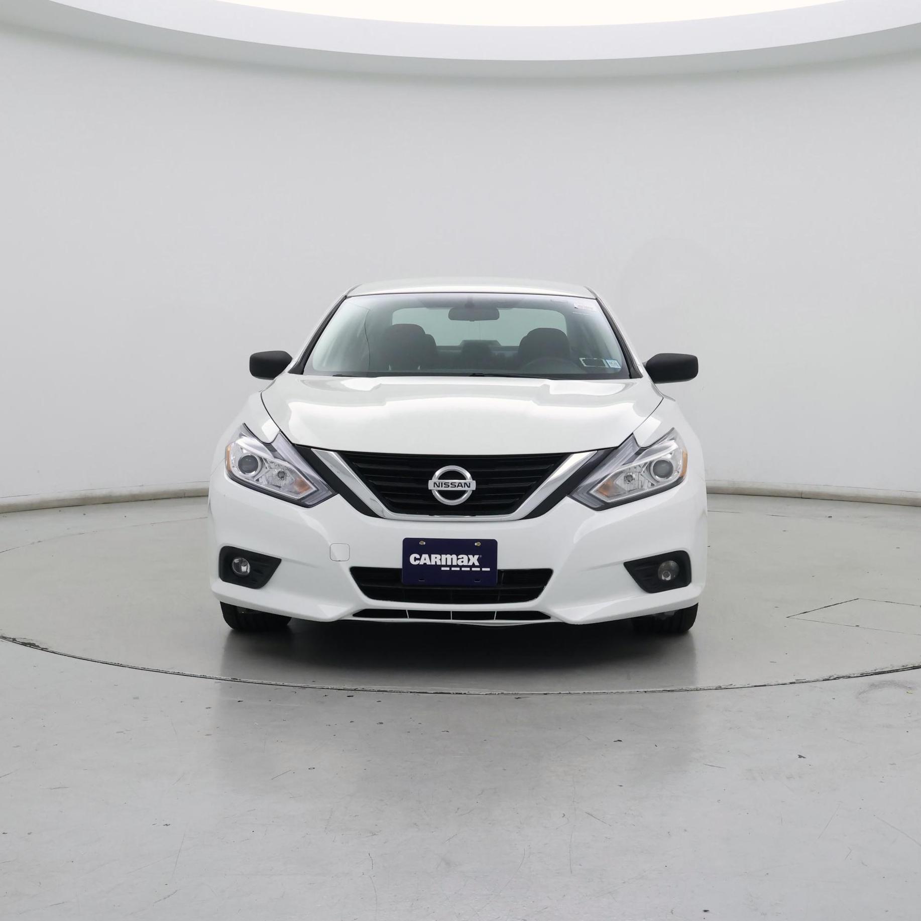 Thumbnail: 2018 Nissan Altima - 5