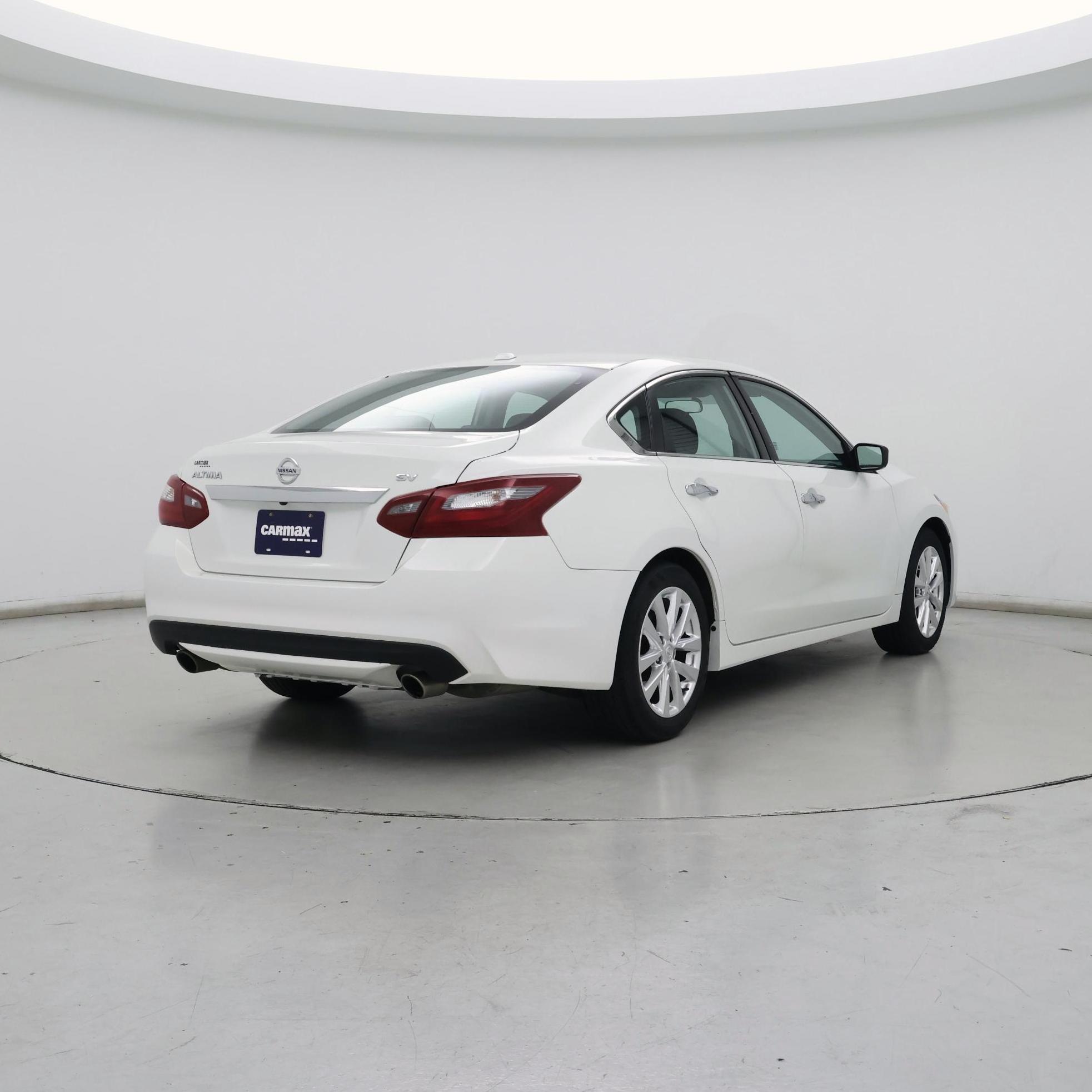 Thumbnail: 2018 Nissan Altima - 8
