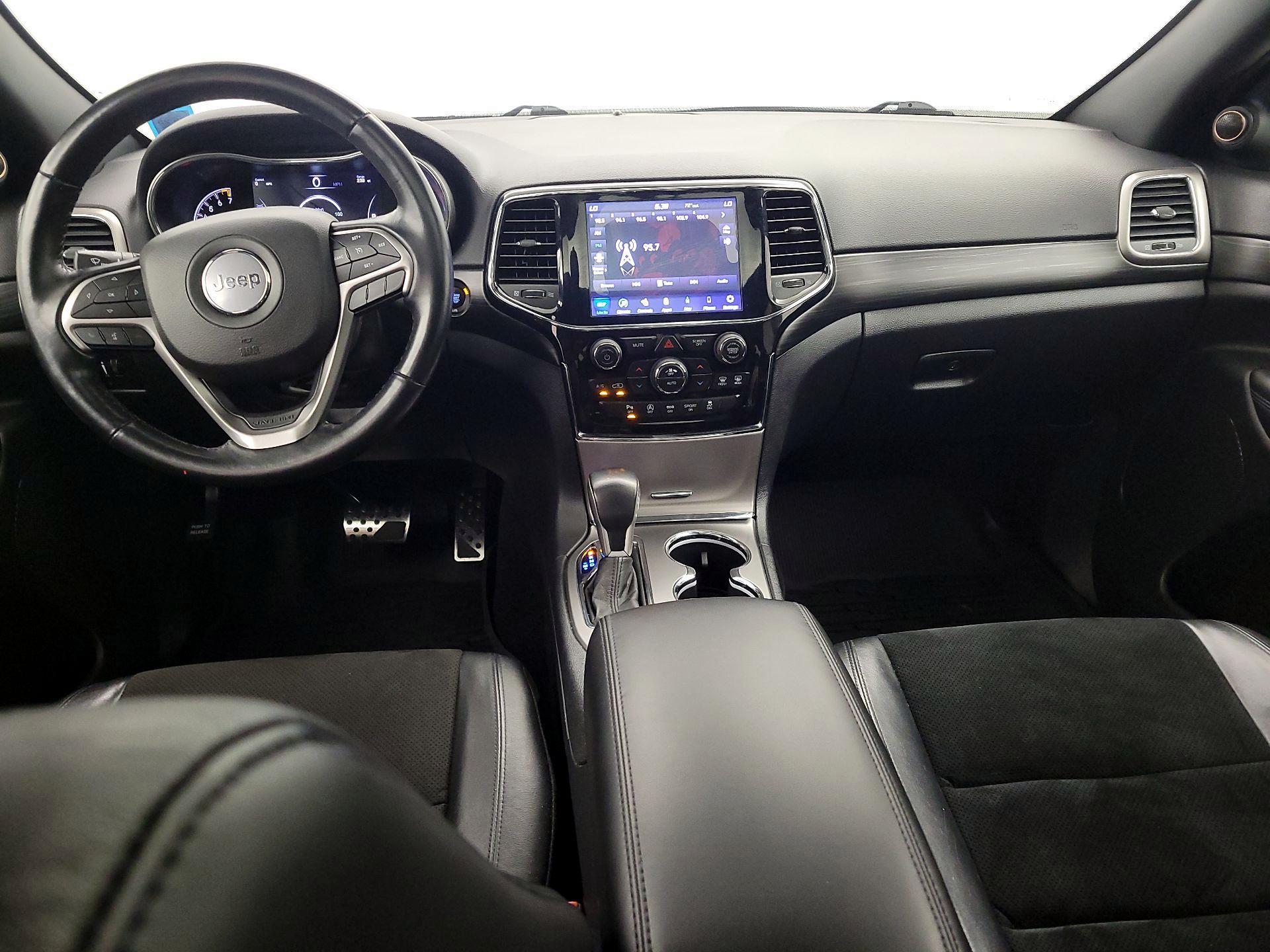Thumbnail: 2020 Jeep Grand Cherokee - 9