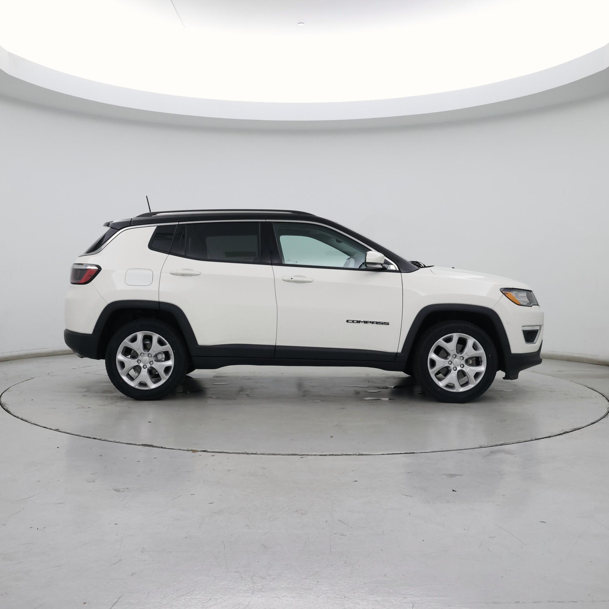 Thumbnail: 2021 Jeep Compass - 7