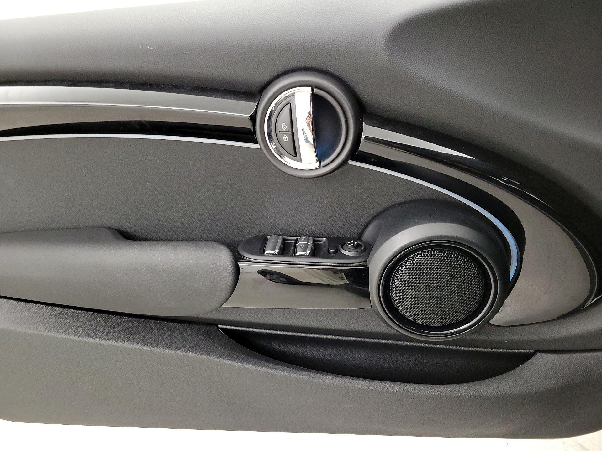 Thumbnail: 2022 MINI Cooper - 12