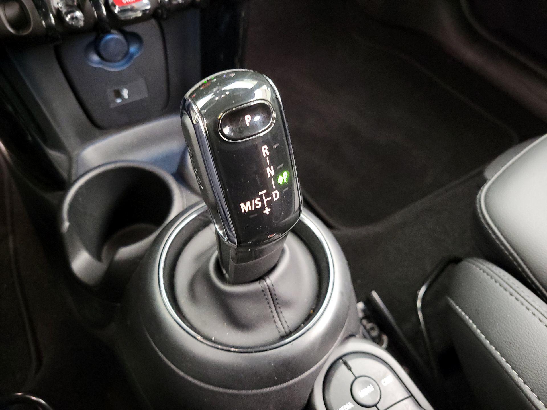 Thumbnail: 2022 MINI Cooper - 17