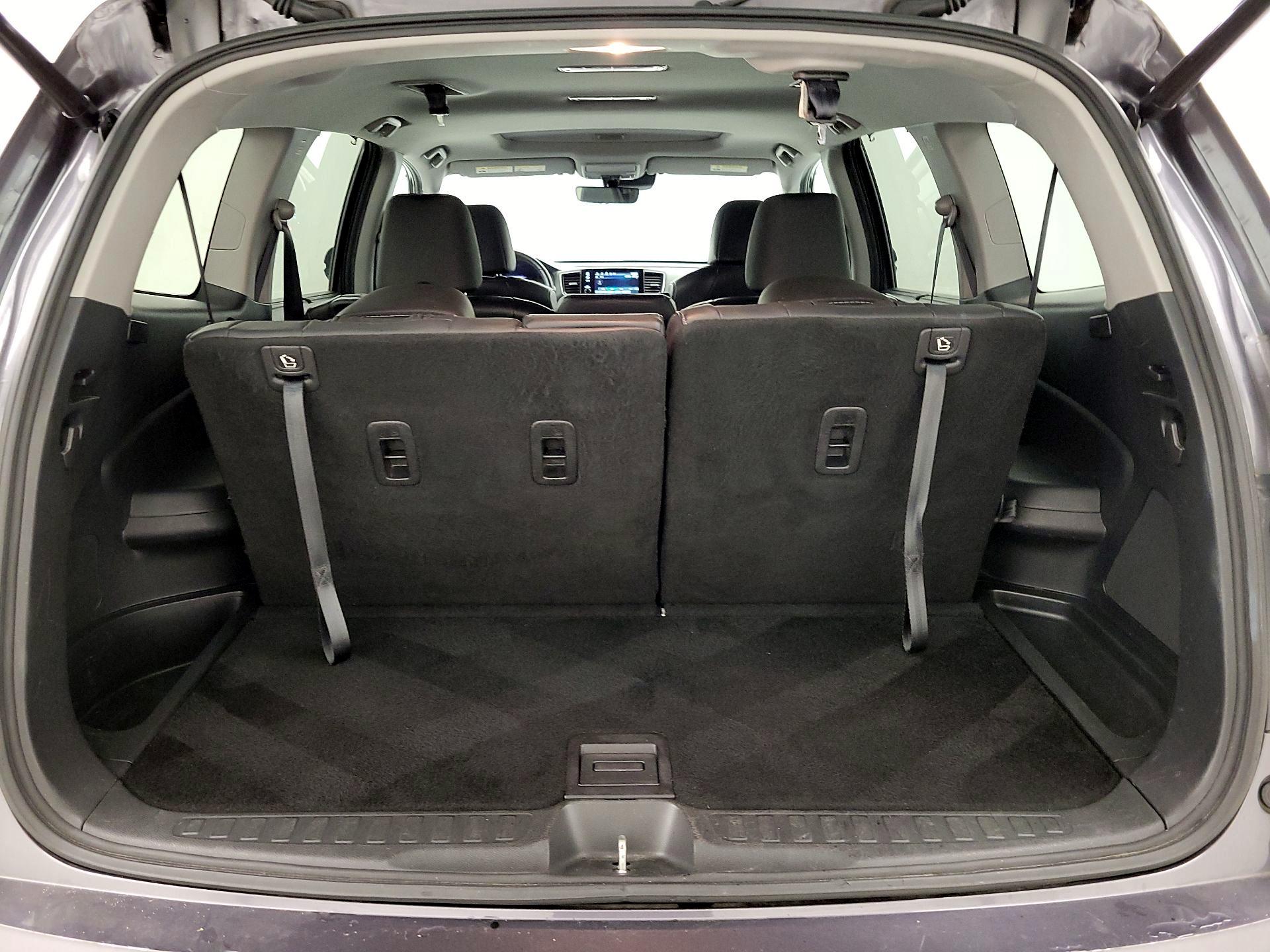 Thumbnail: 2019 Honda Pilot - 19