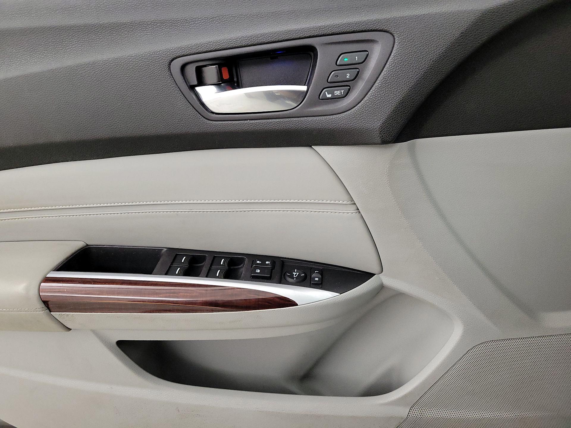 Thumbnail: 2015 Acura TLX - 12