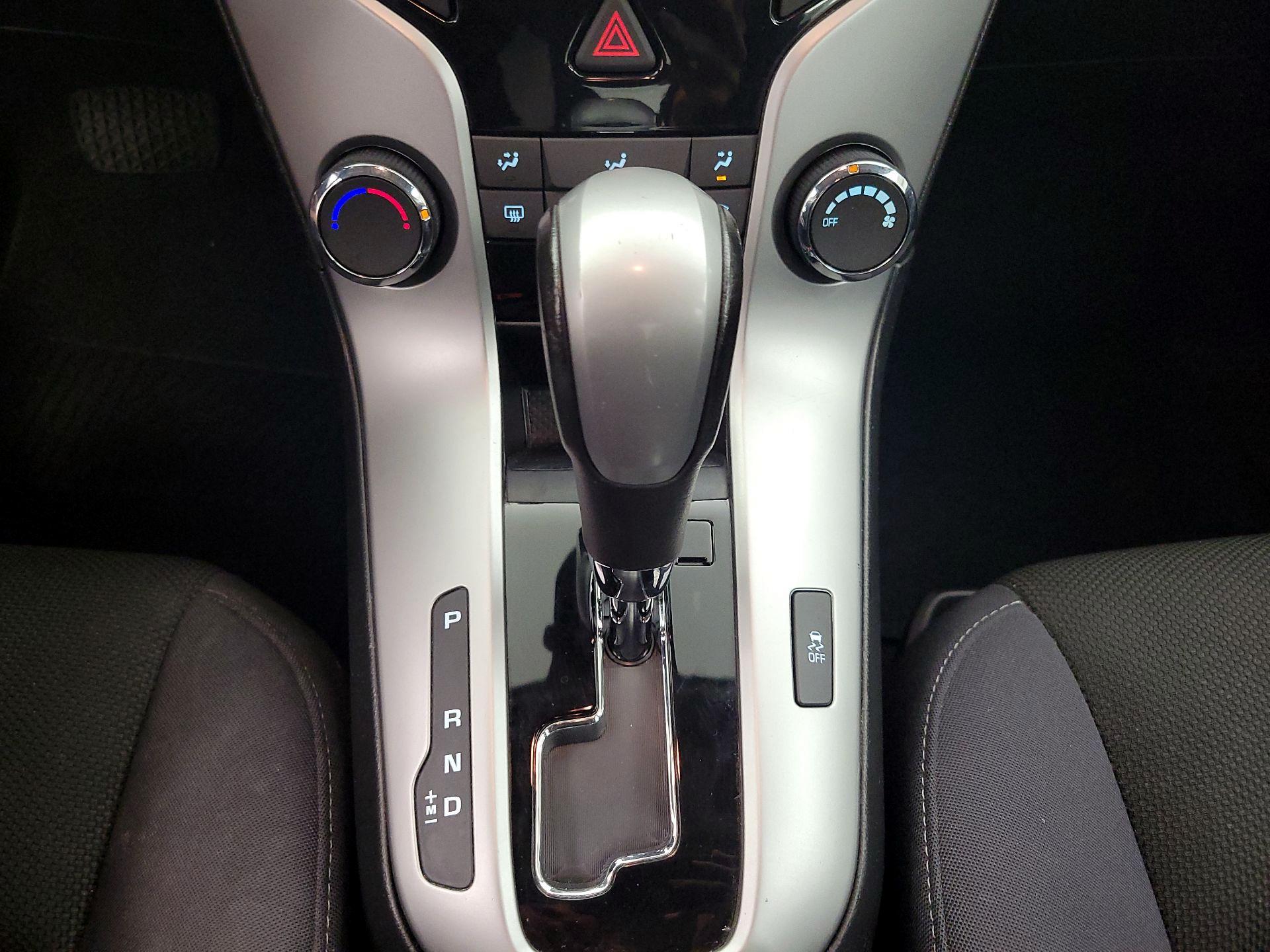 Thumbnail: 2014 Chevrolet Cruze - 16