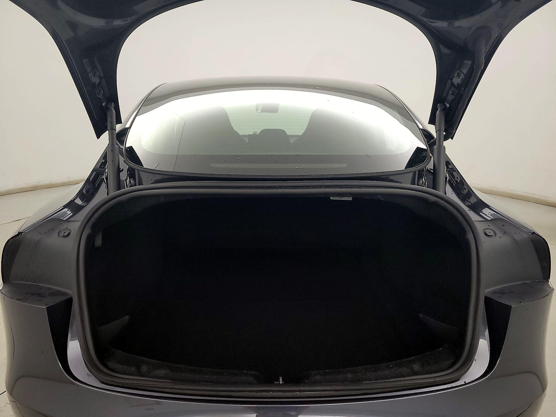 Thumbnail: 2025 Tesla Model 3 - 20