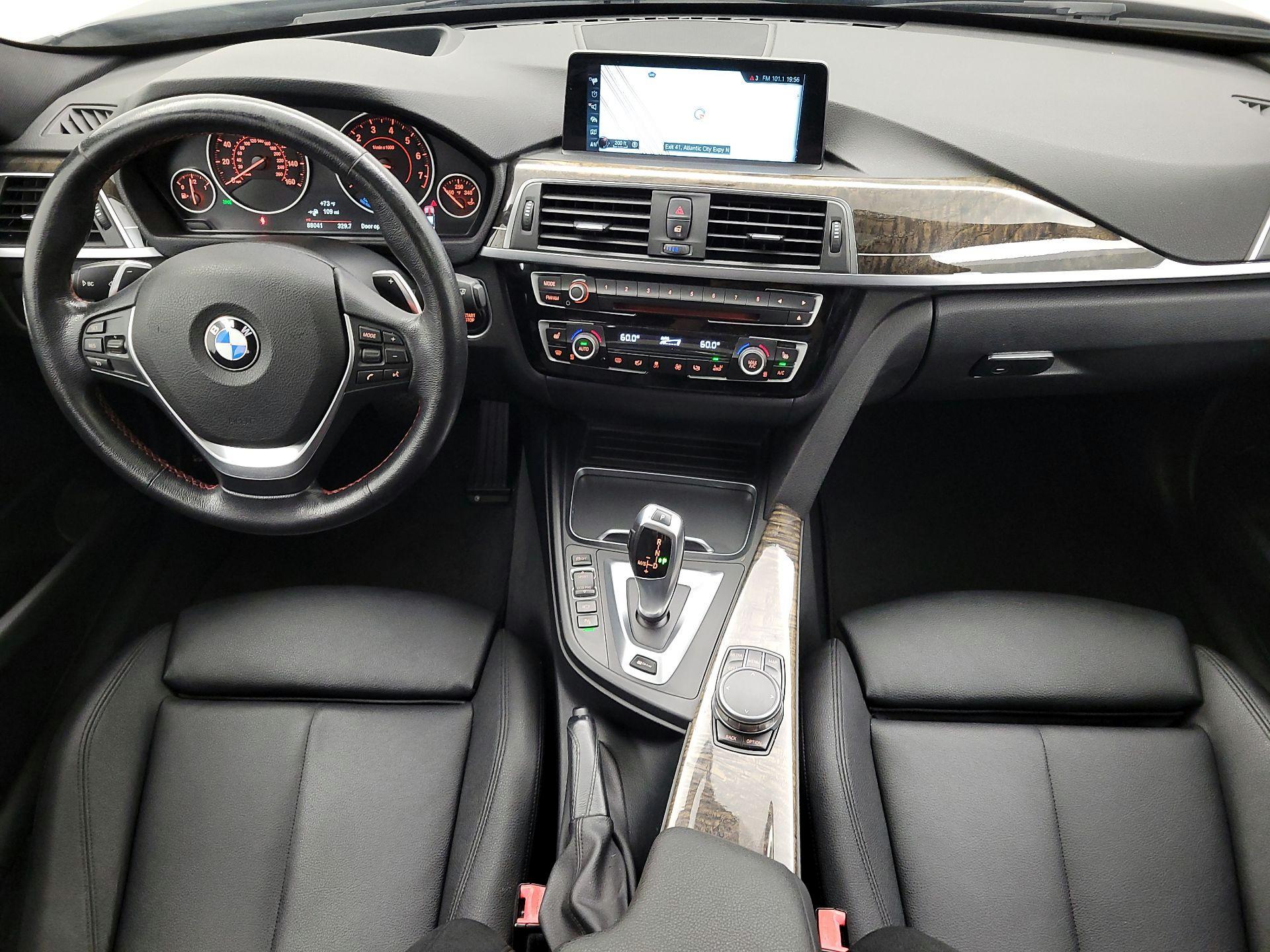 Thumbnail: 2017 BMW 3 Series - 9
