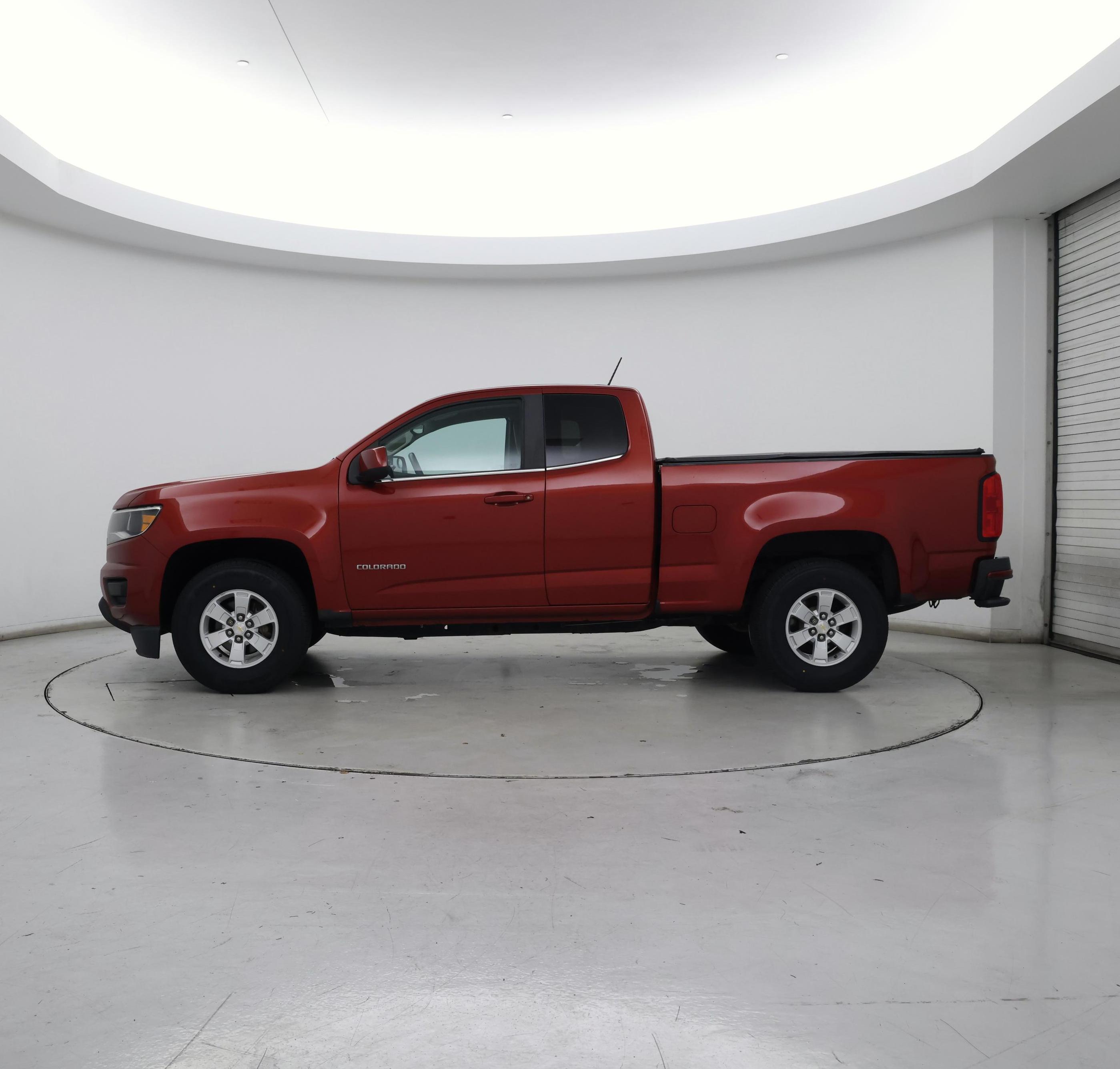 Thumbnail: 2016 Chevrolet Colorado - 3