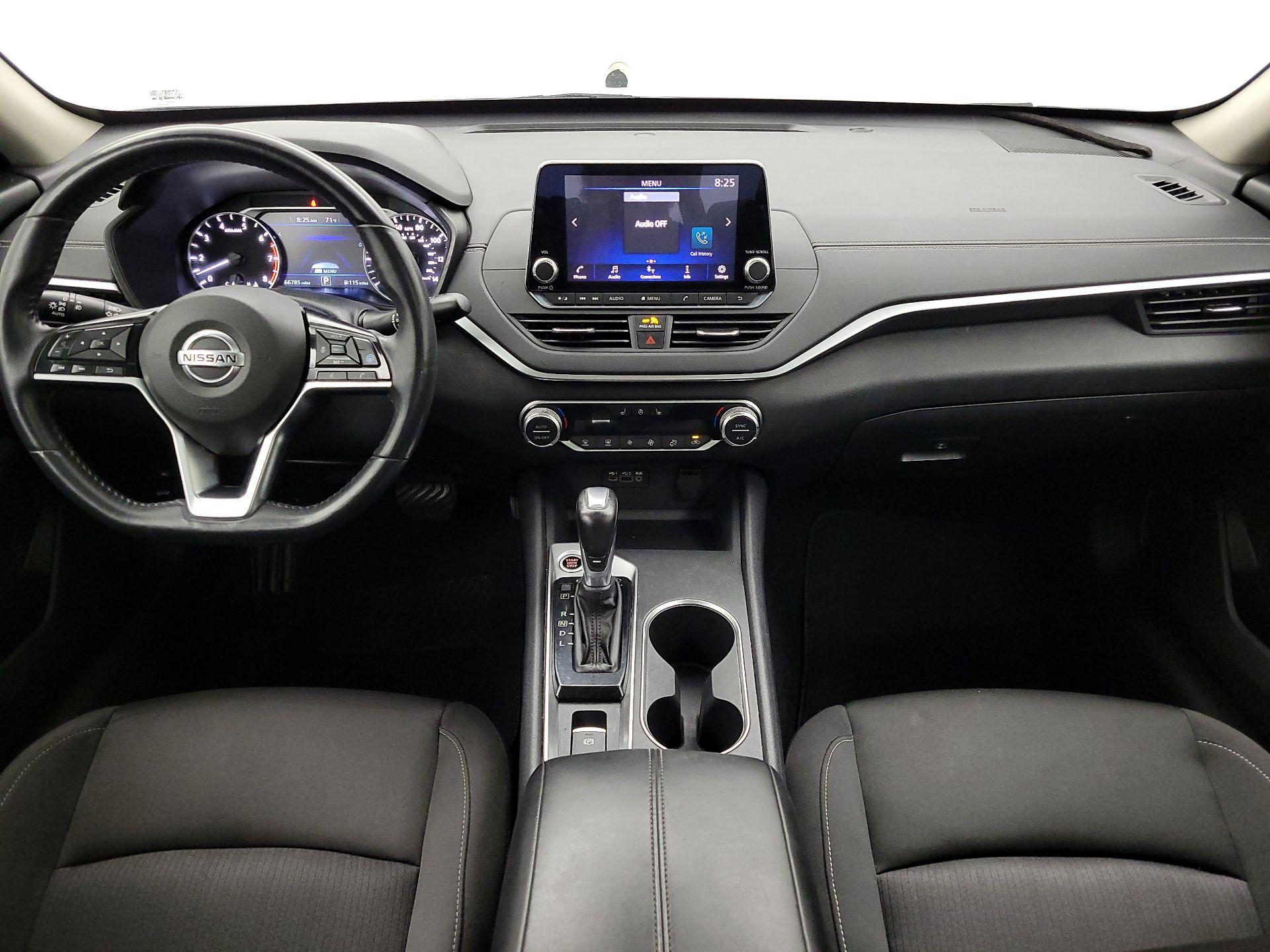 Thumbnail: 2019 Nissan Altima - 9