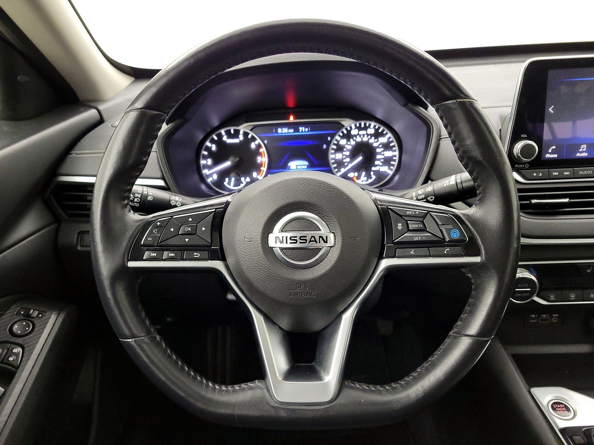 Thumbnail: 2019 Nissan Altima - 10