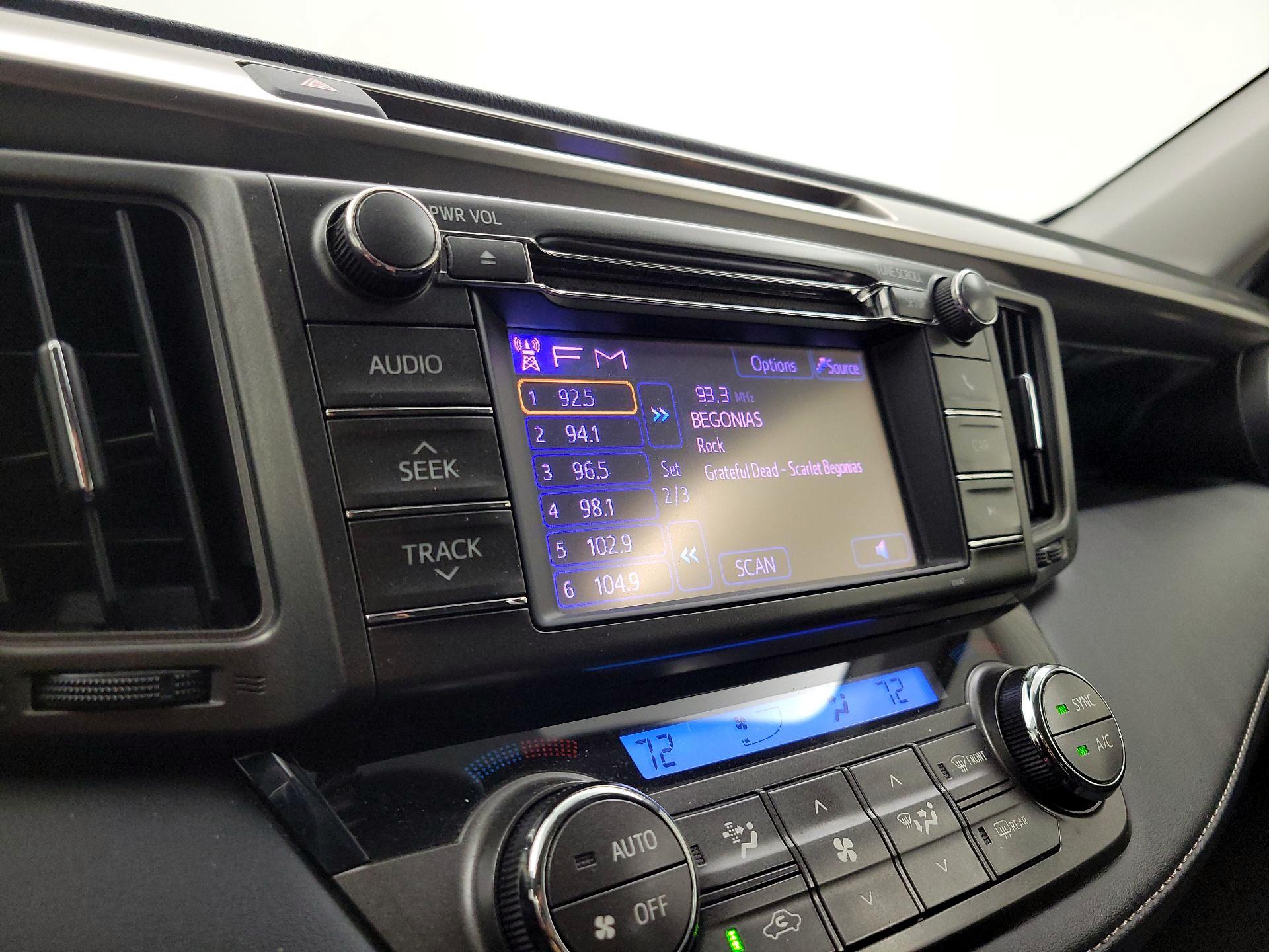 Thumbnail: 2013 Toyota RAV4 - 15