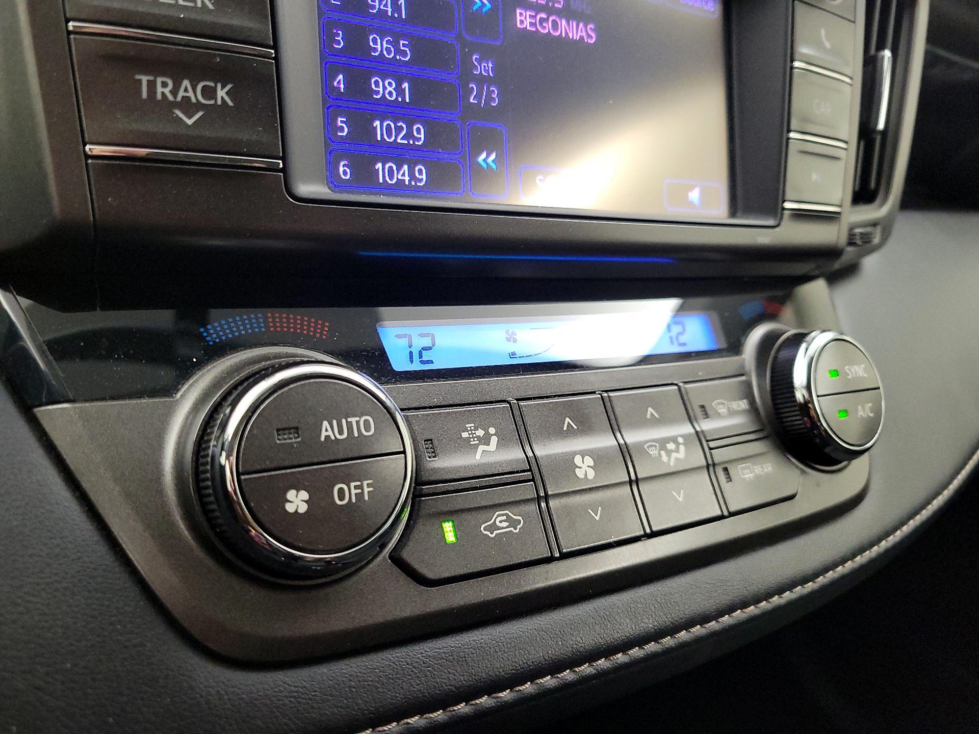 Thumbnail: 2013 Toyota RAV4 - 16