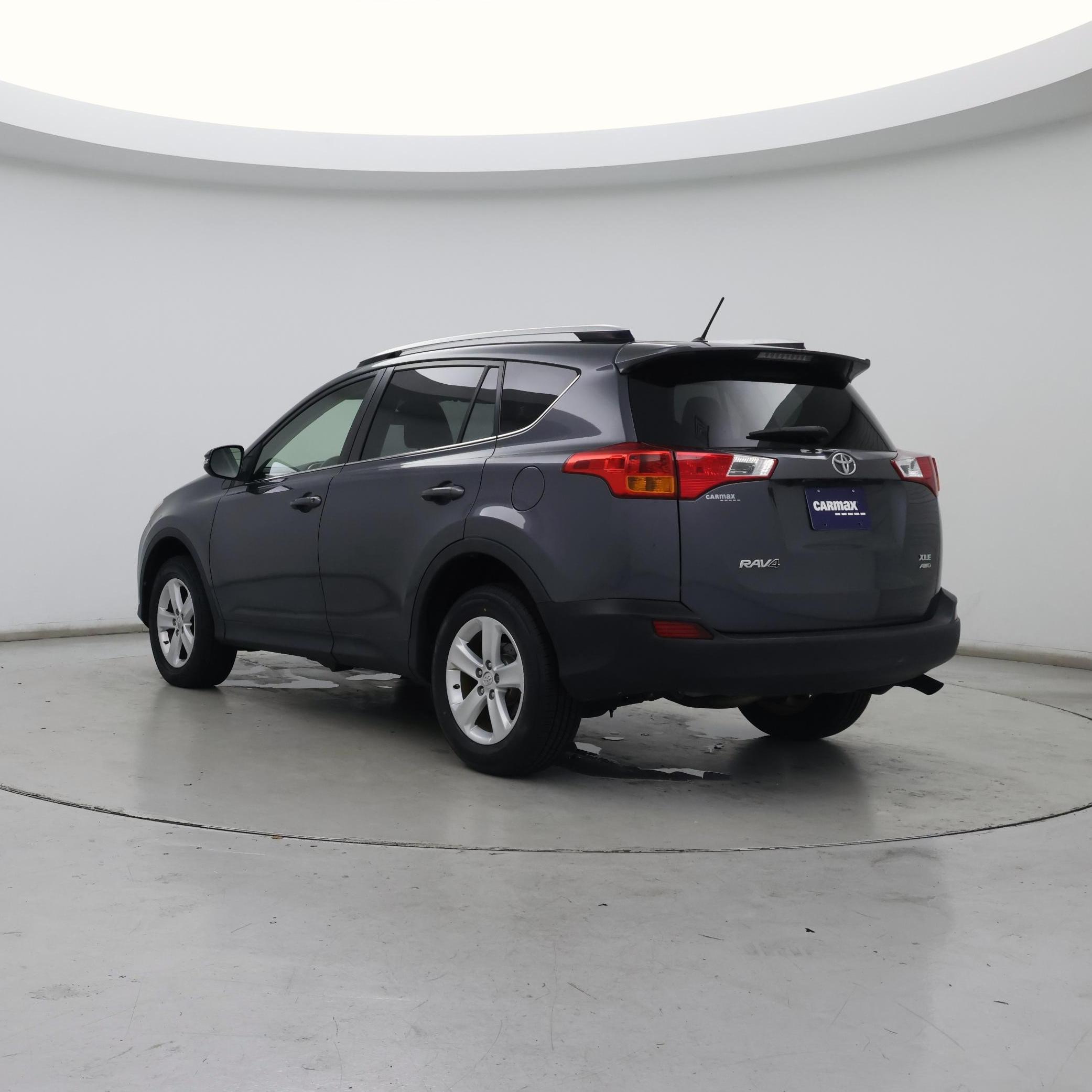 Thumbnail: 2013 Toyota RAV4 - 2