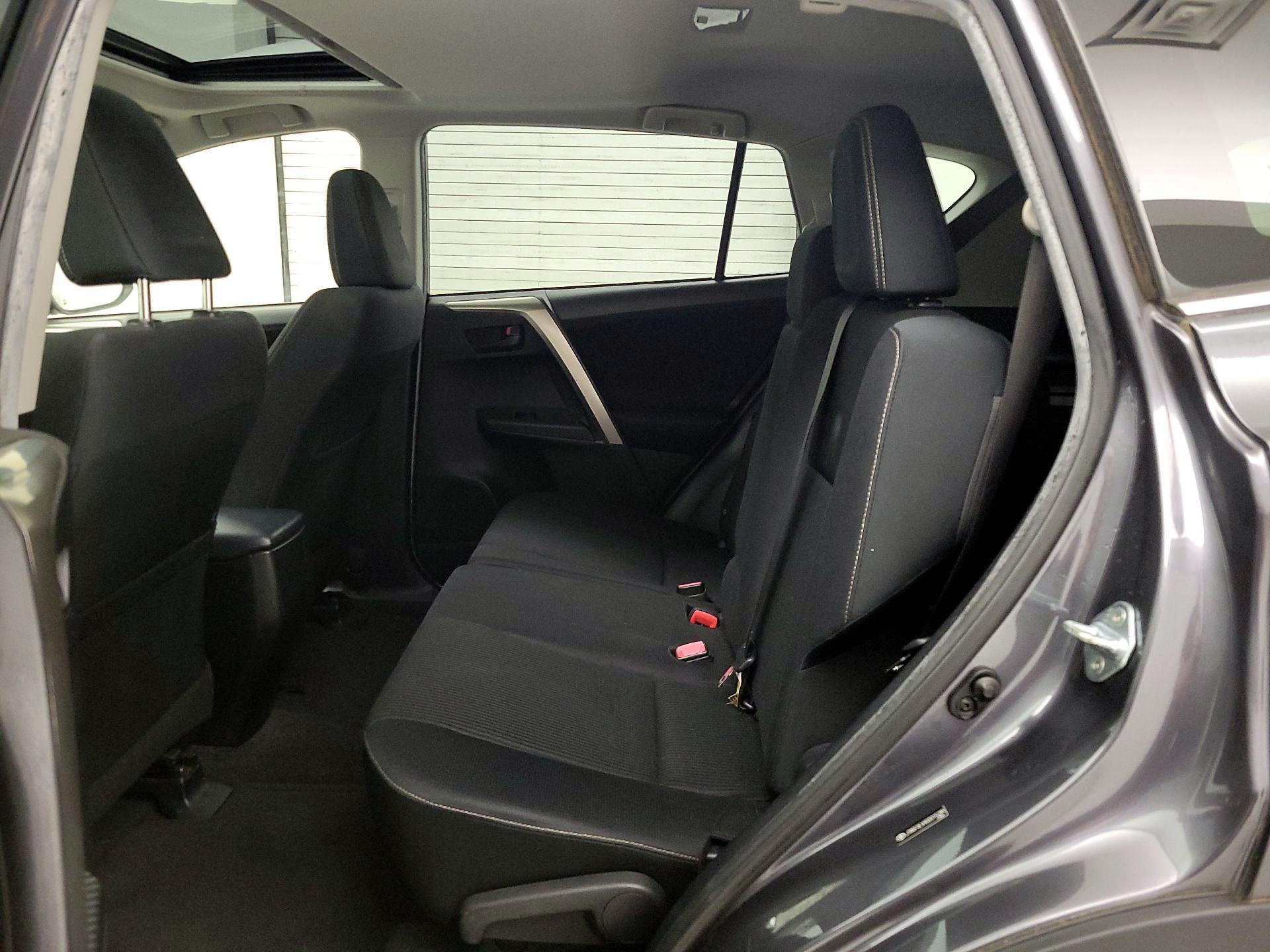 Thumbnail: 2013 Toyota RAV4 - 20