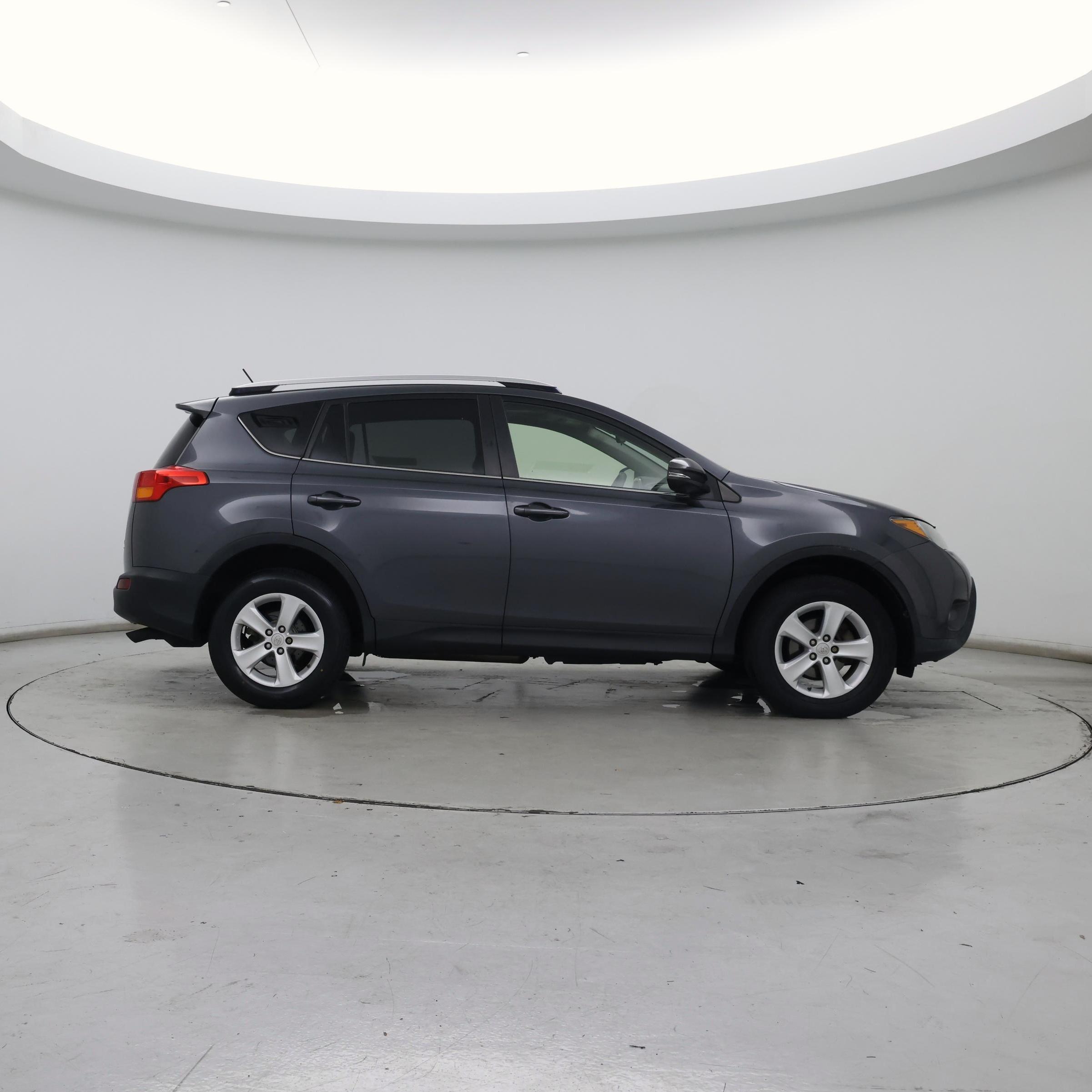 Thumbnail: 2013 Toyota RAV4 - 7