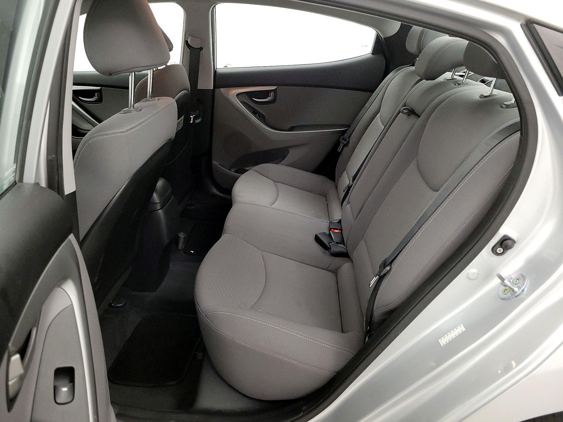 Thumbnail: 2016 Hyundai Elantra - 18