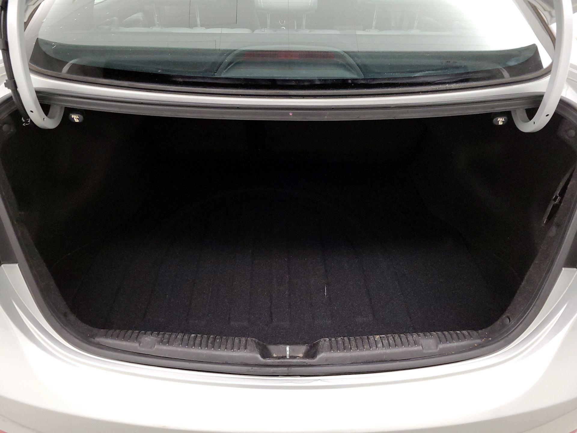 Thumbnail: 2016 Hyundai Elantra - 19