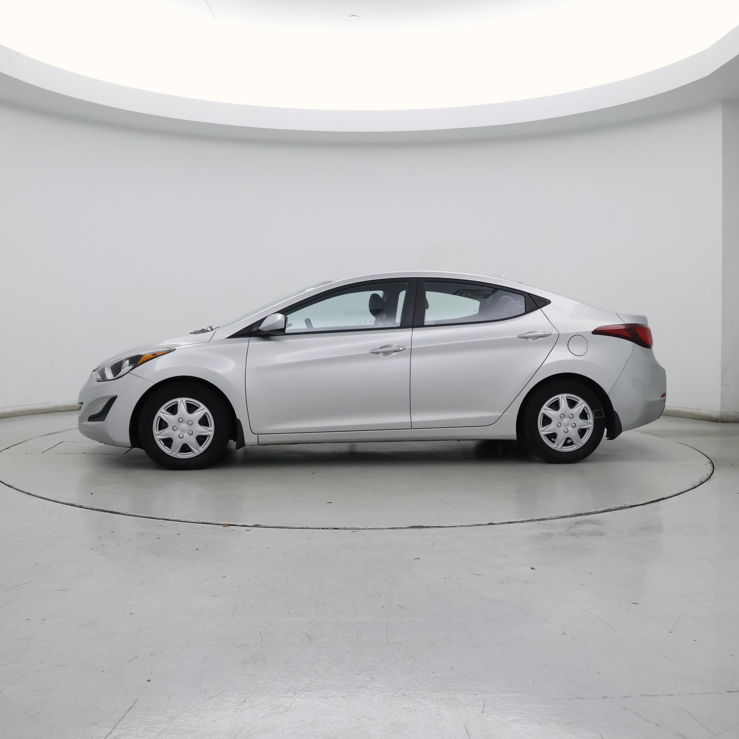 Thumbnail: 2016 Hyundai Elantra - 3